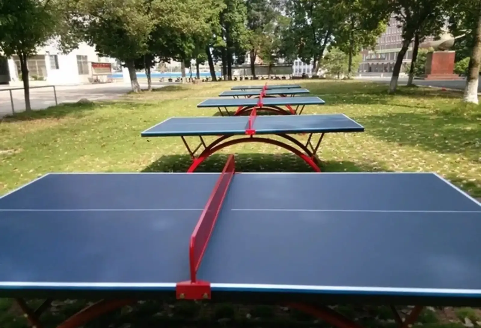 Теннисный стол