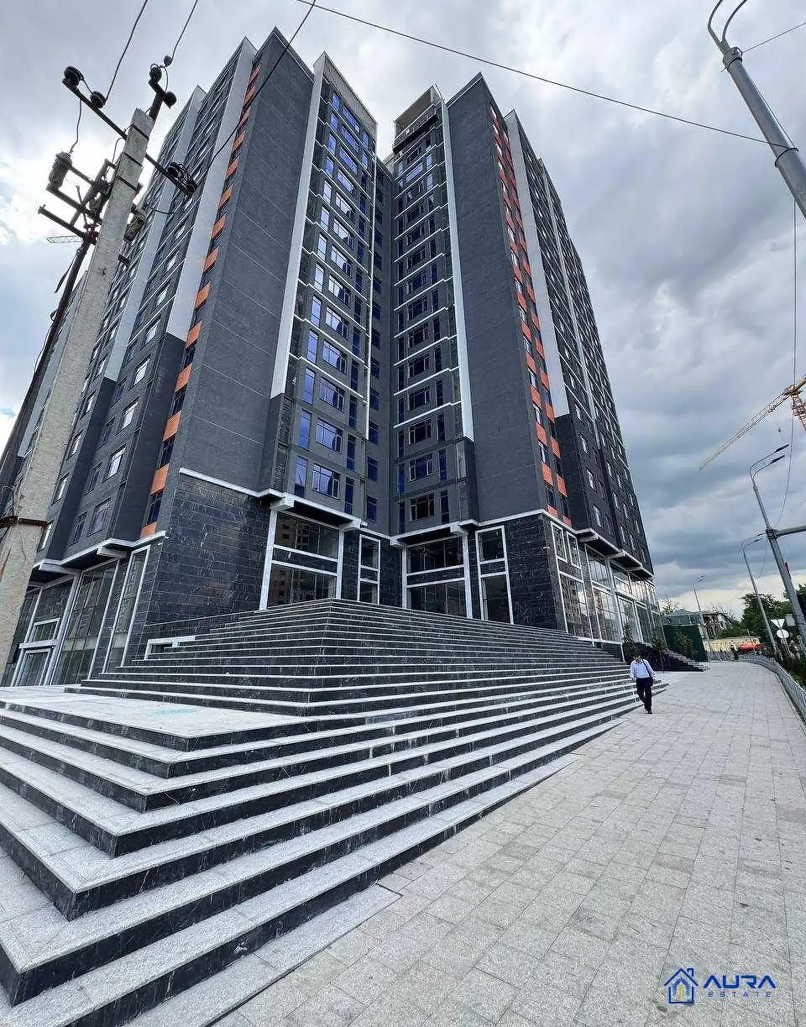2-комн. квартира, 10 этаж, 100 м², И. Сомони