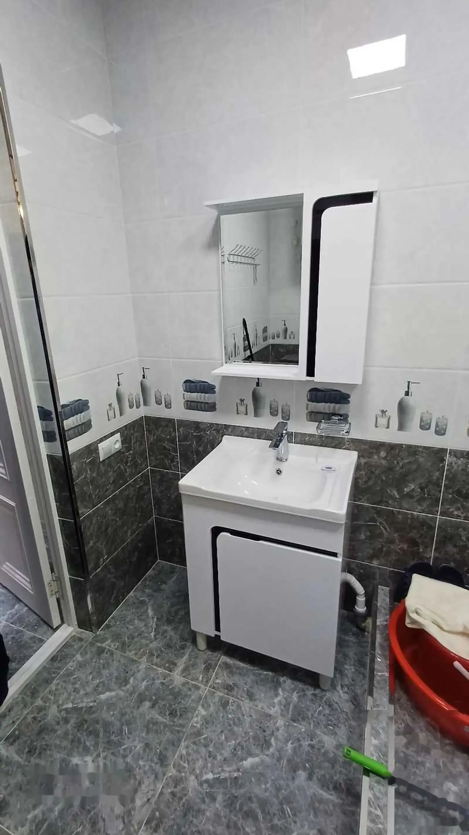 2-комн. квартира, 16 этаж, 73м², Шохмансур ру ба руи гостиницаи Хилтон