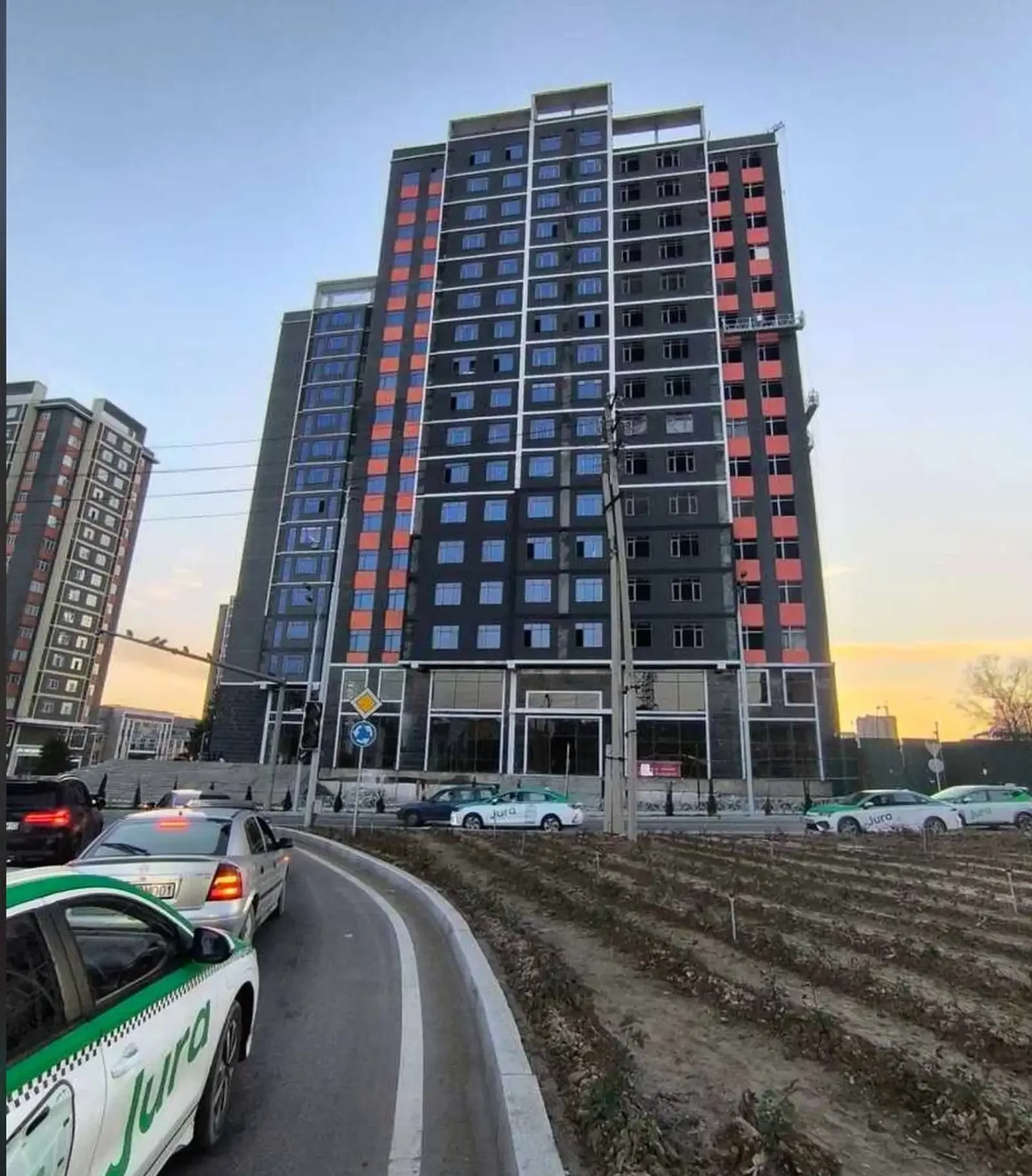 2-комн. квартира, 11 этаж, 83 м², Исмоили Сомони