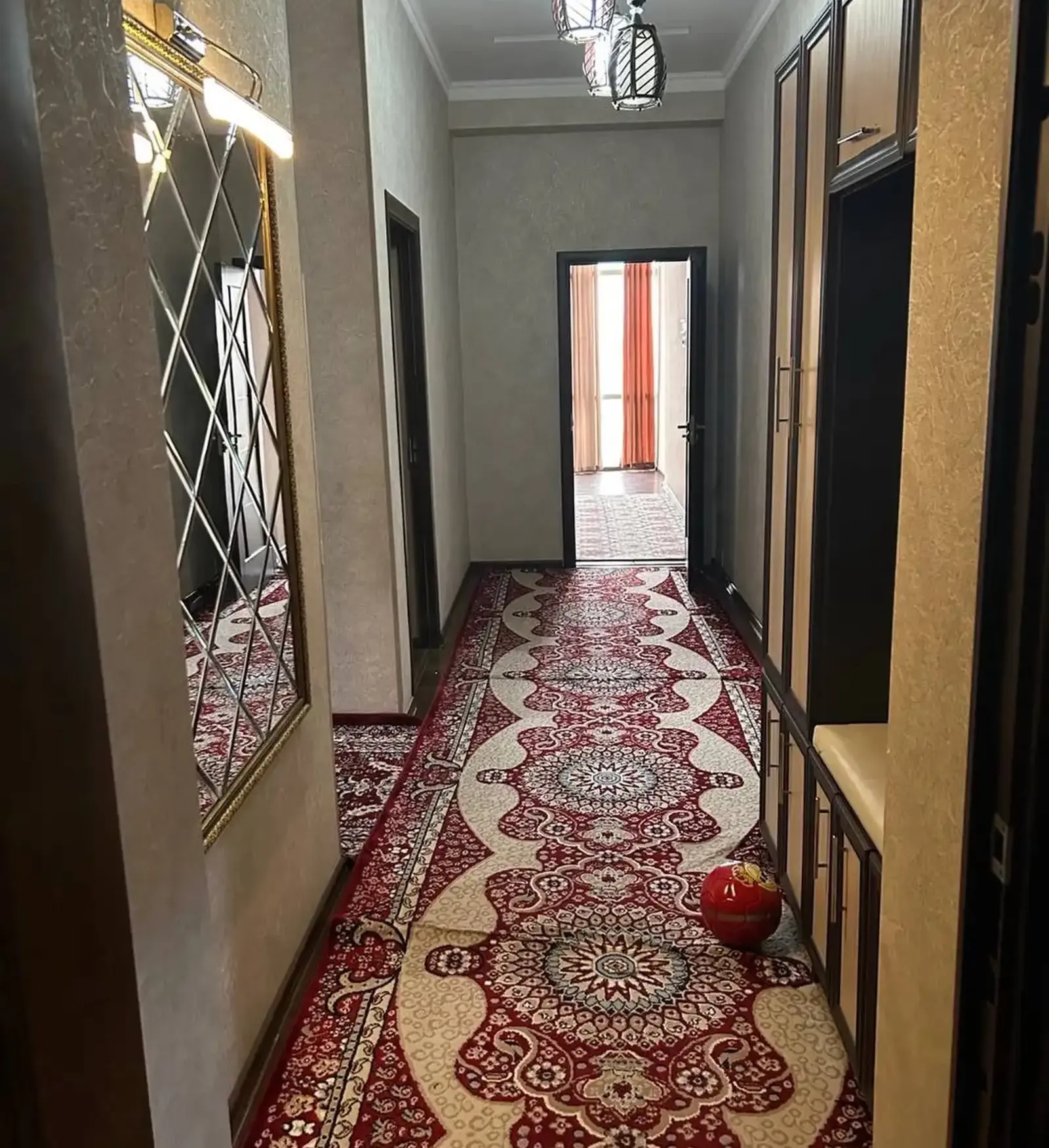 2-комн. квартира, 8 этаж, 80 м², Зарафшон,Поликлиника 14