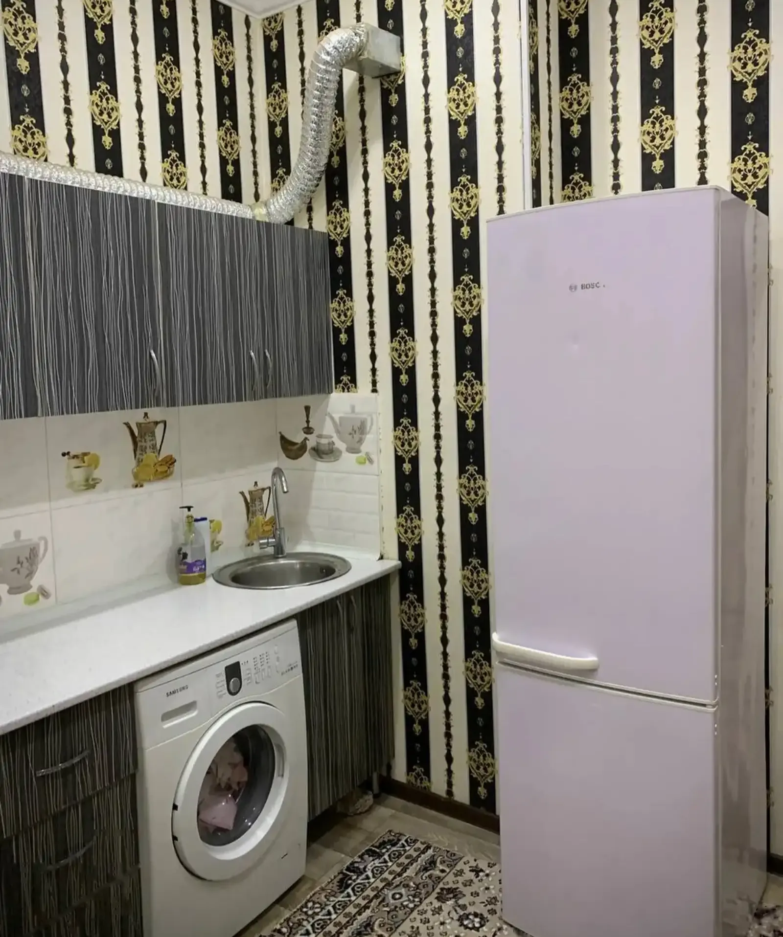 2-комн. квартира, 6 этаж, 50м², сино