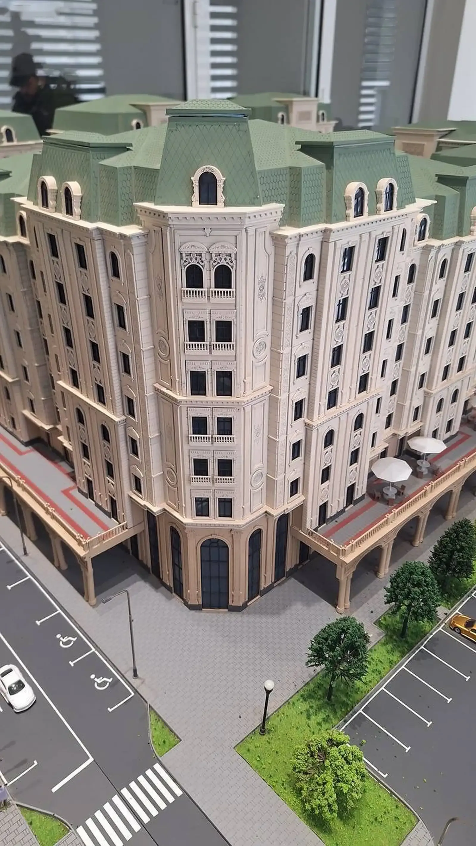 3-комн. квартира, 8 этаж, 163 м², И. Сомони