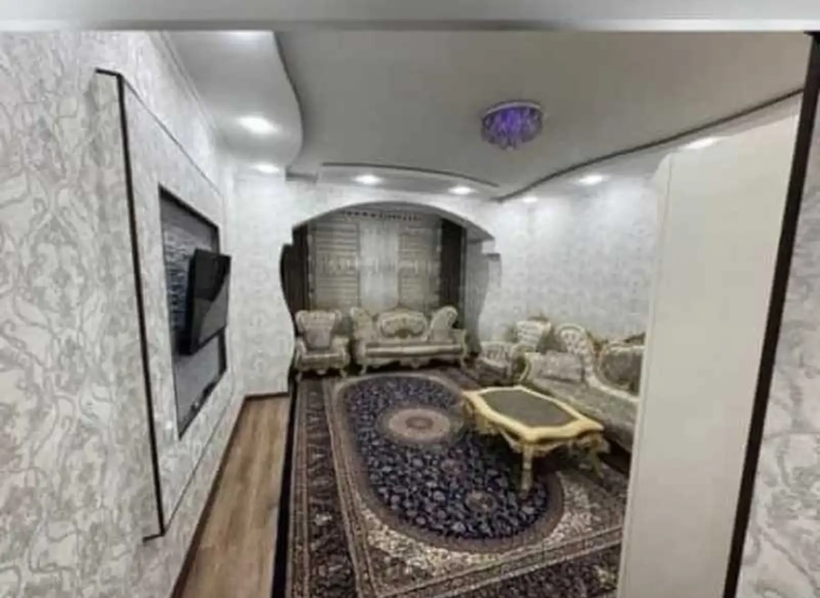2-комн. квартира, 10 этаж, 70м², Голубой Экран