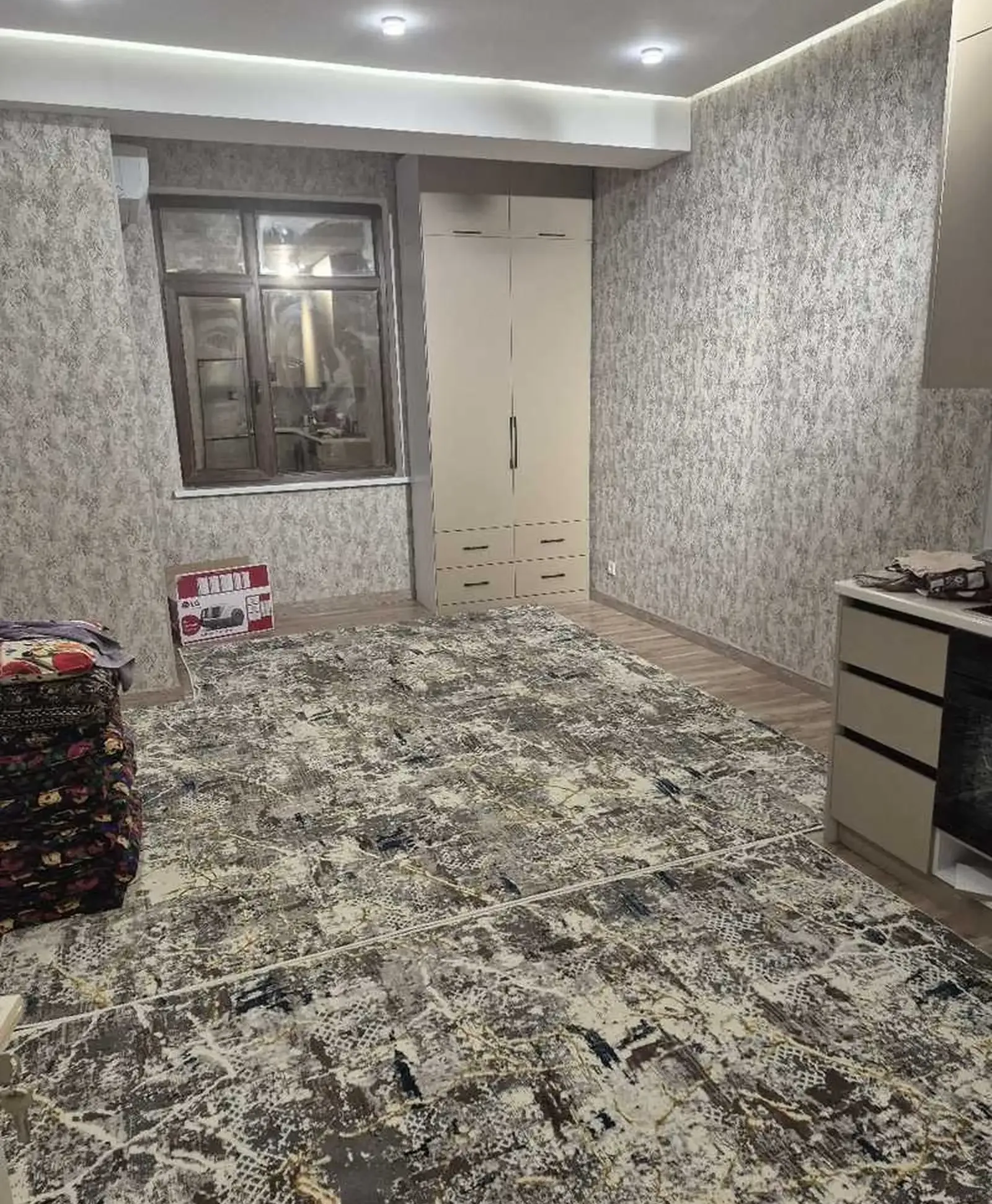 2-комн. квартира, 10 этаж, 65м², Профсоюз