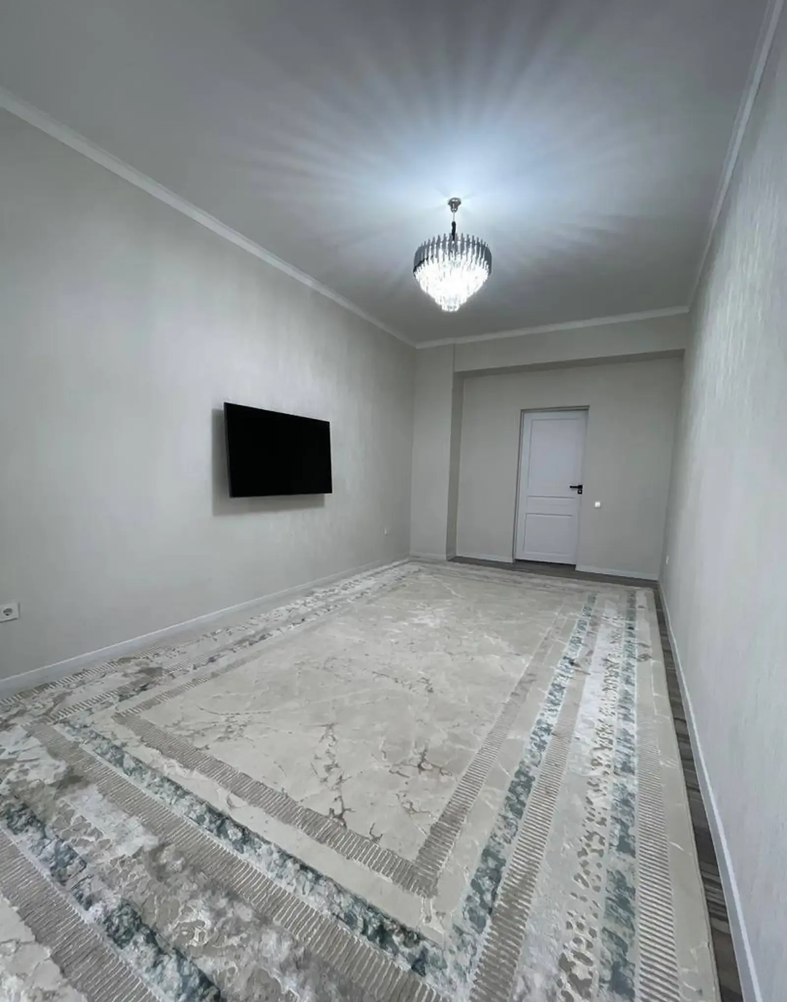 2-комн. квартира, 10 этаж, 120 м², Шохмансур