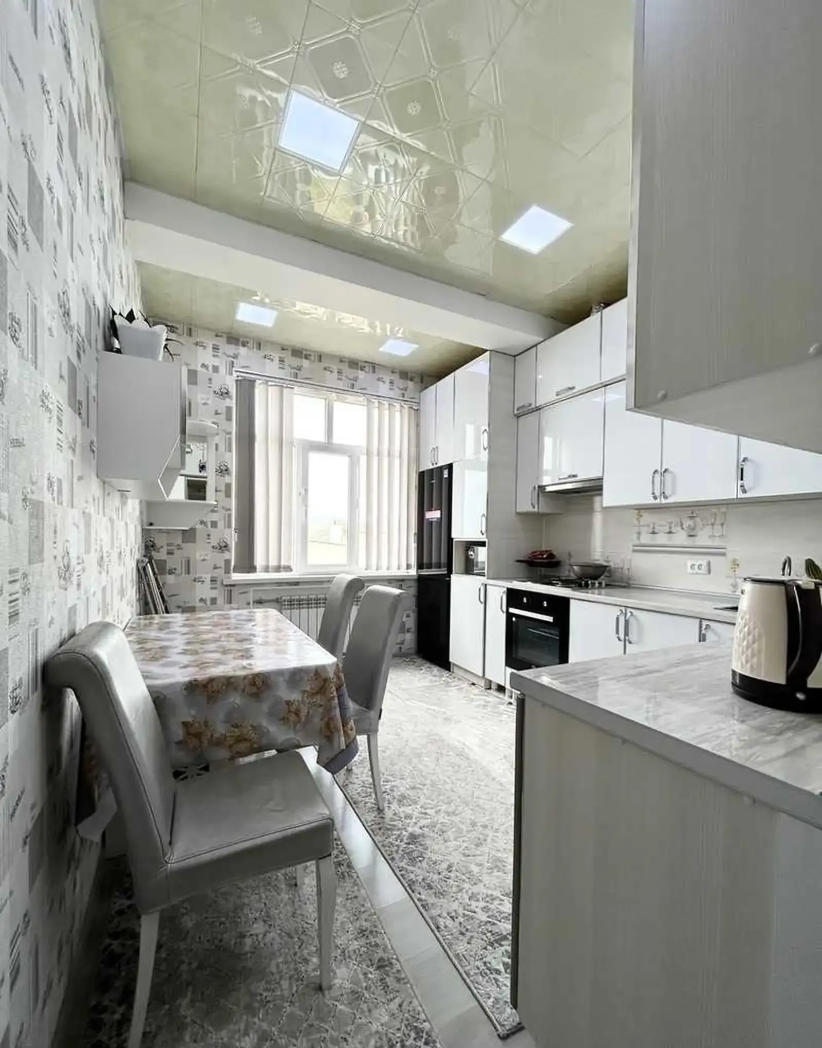 2-комн. квартира, 14 этаж, 74м², Пединститут, И. Сомони