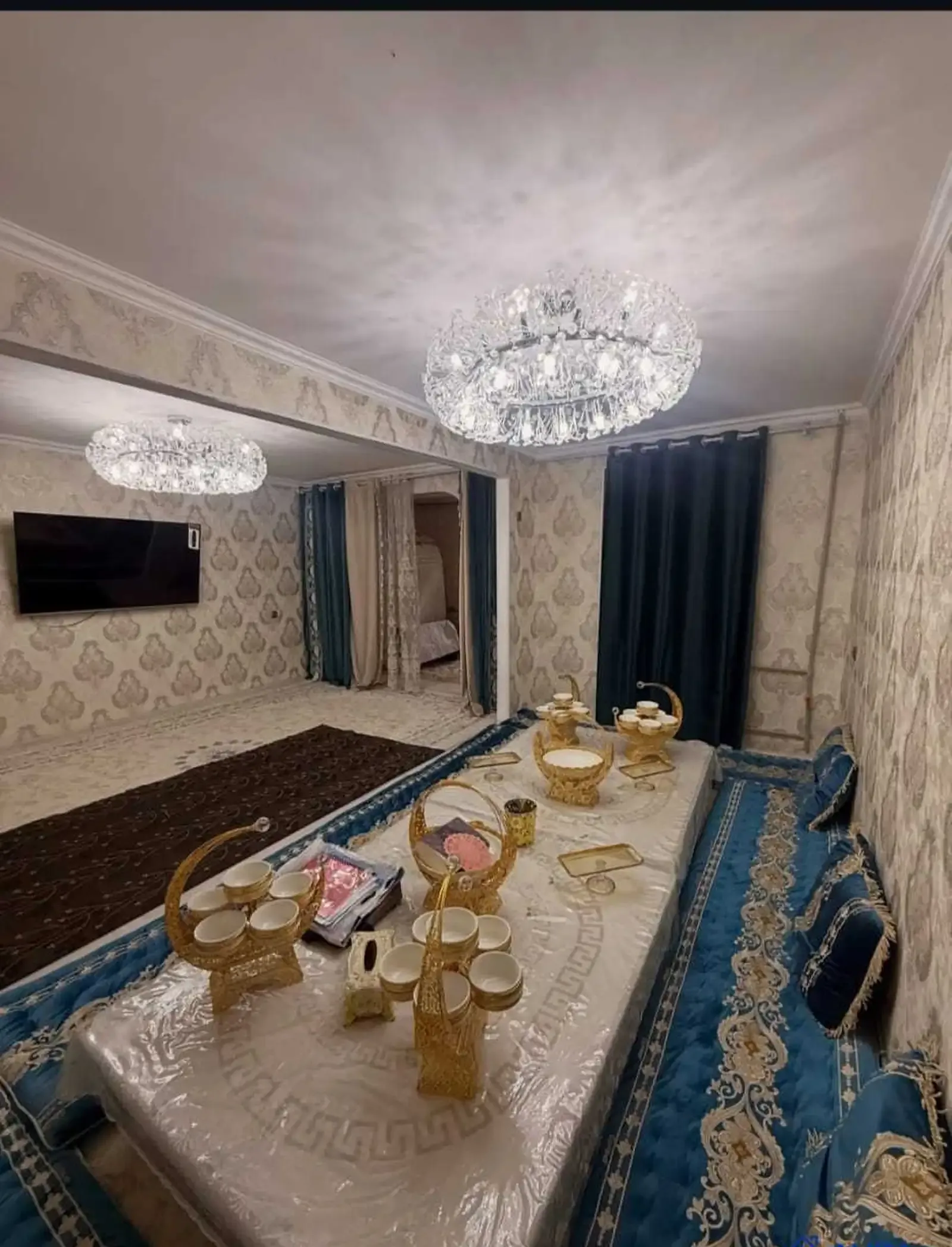 5-комн. квартира, 1 этаж, 96 м², Сино, 103мкр