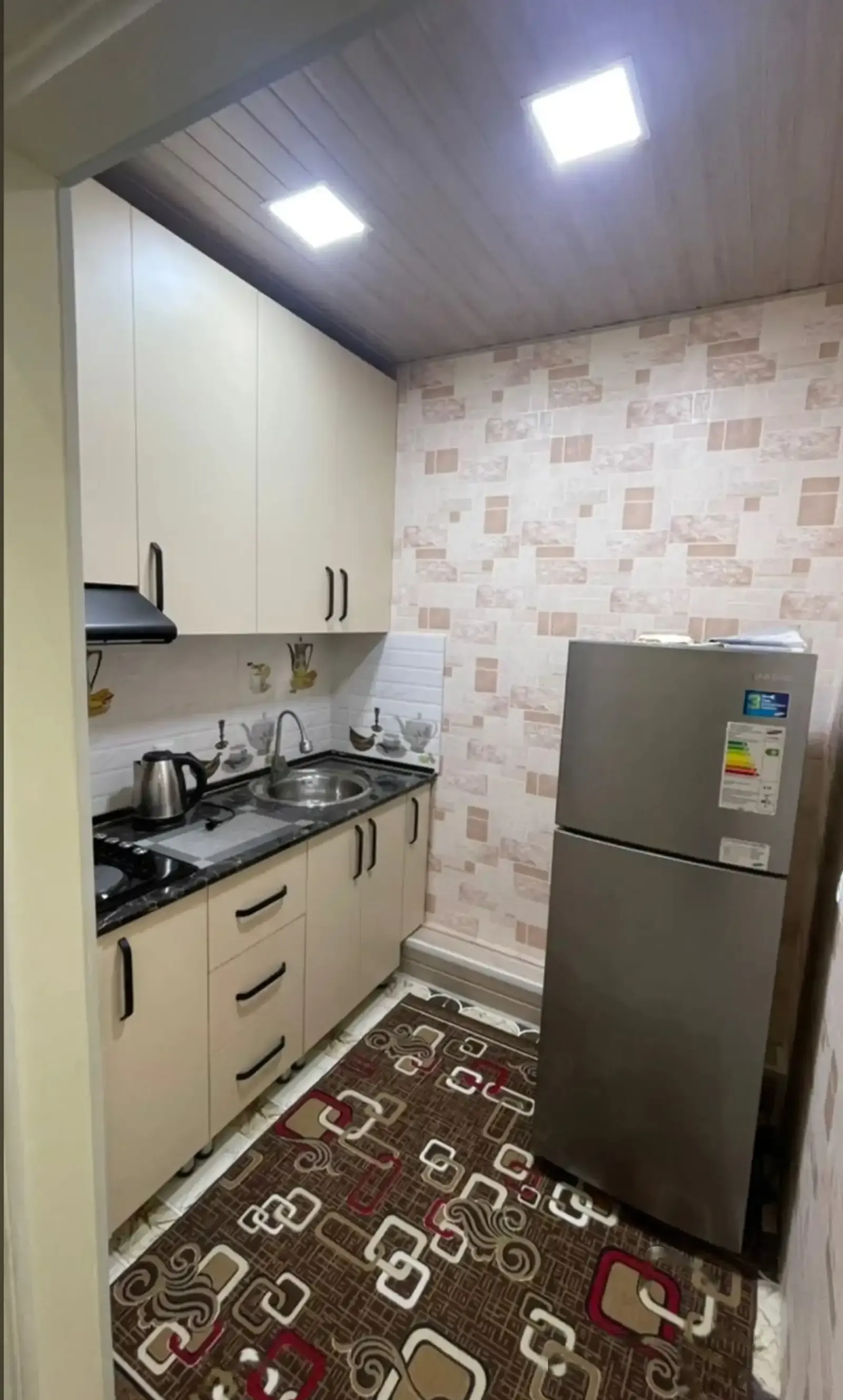 2-комн. квартира, 11 этаж, 63м², сино