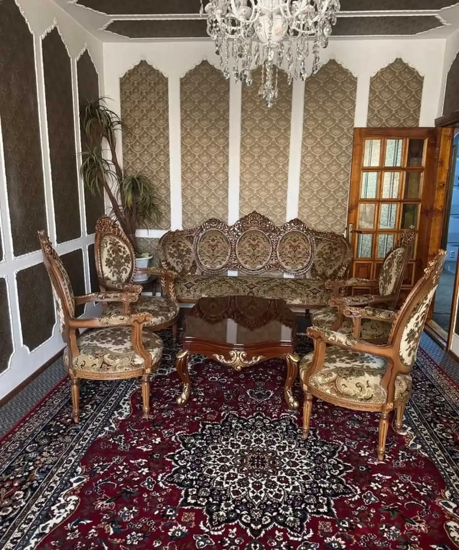 3-комн. квартира, 4 этаж, 100м², Сино