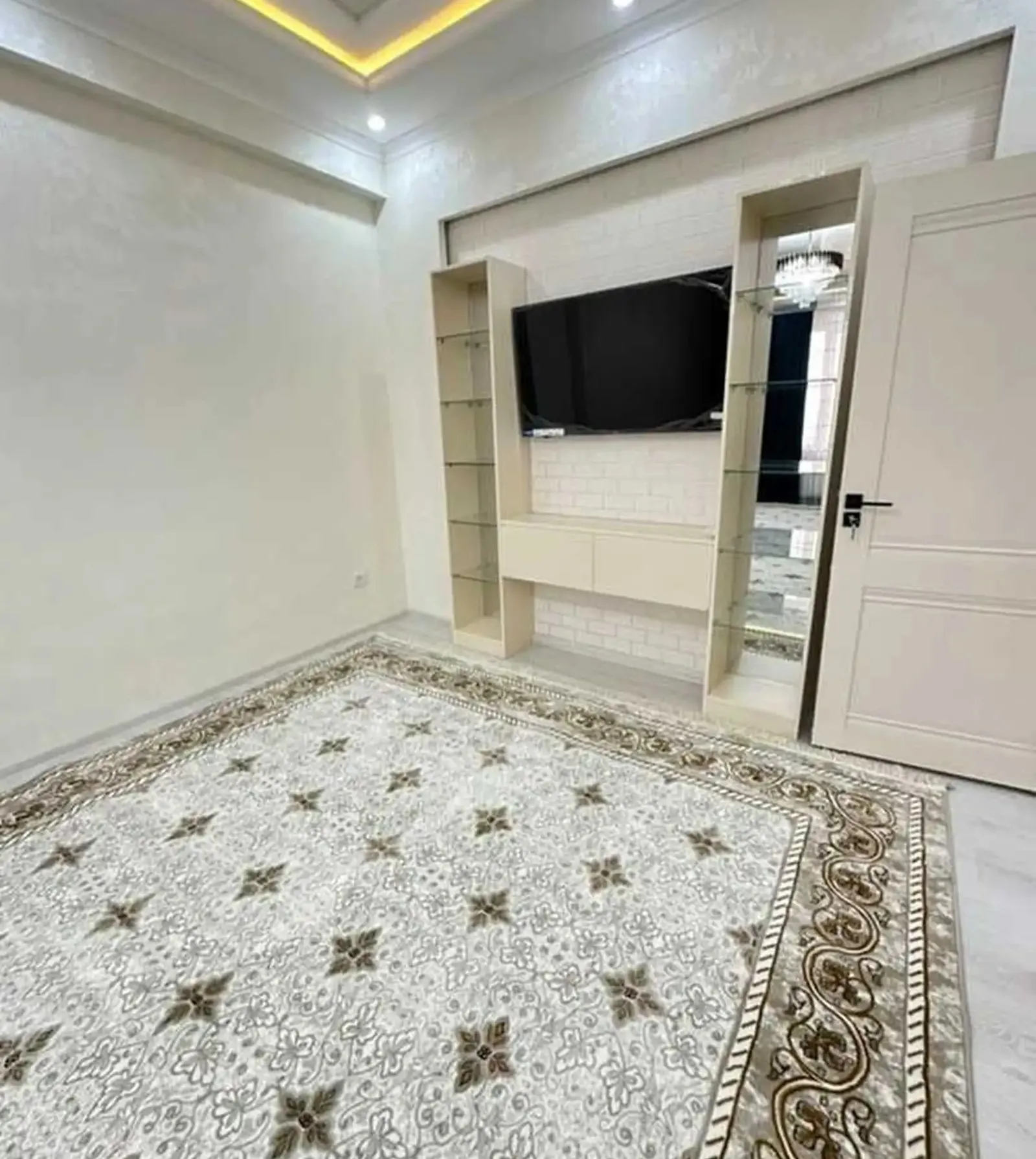 3-комн. квартира, 14 этаж, 106м², 82 мкр