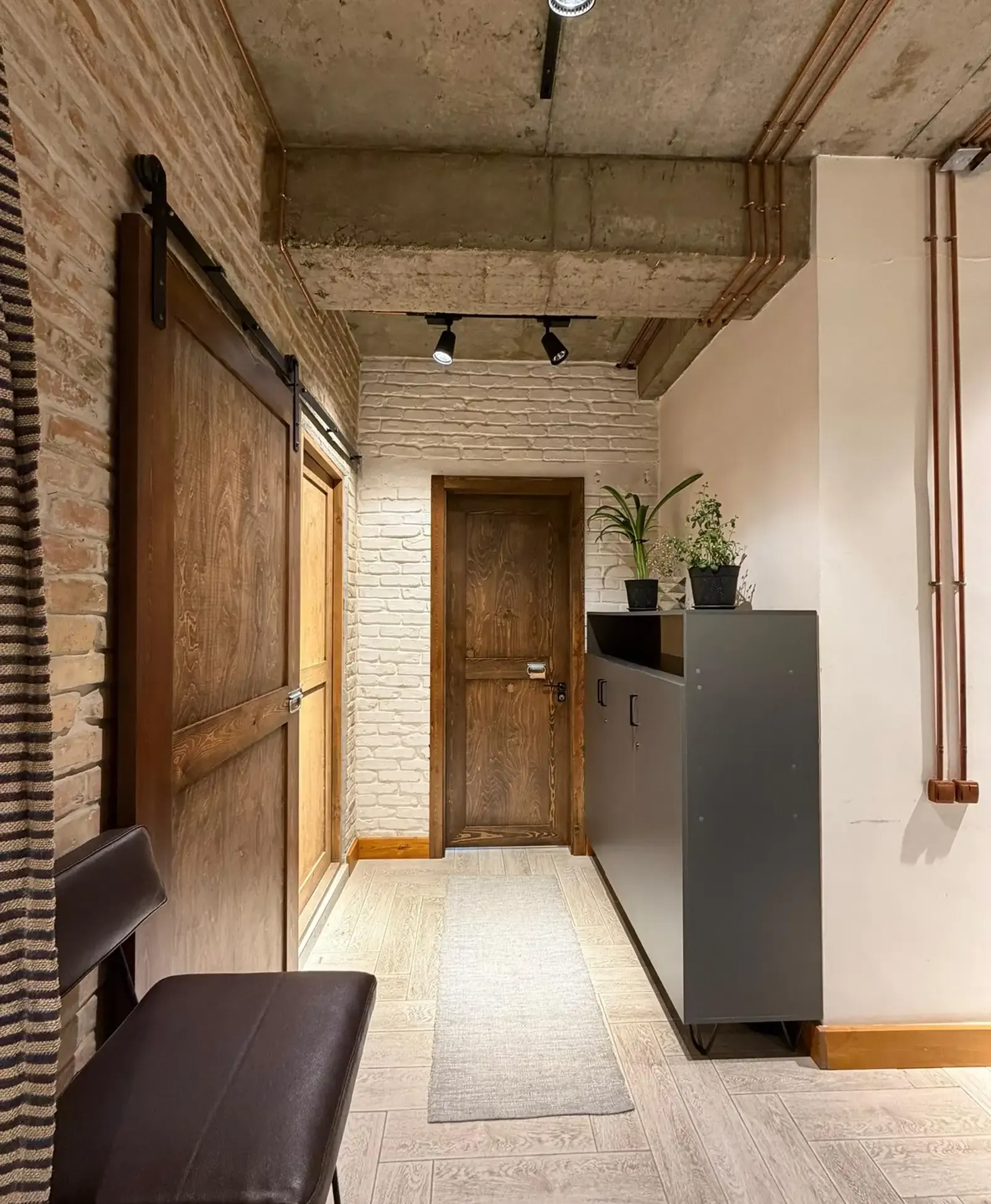 2-комн. квартира, 13 этаж, 103 м², Ёкут 2000, Шохмансур