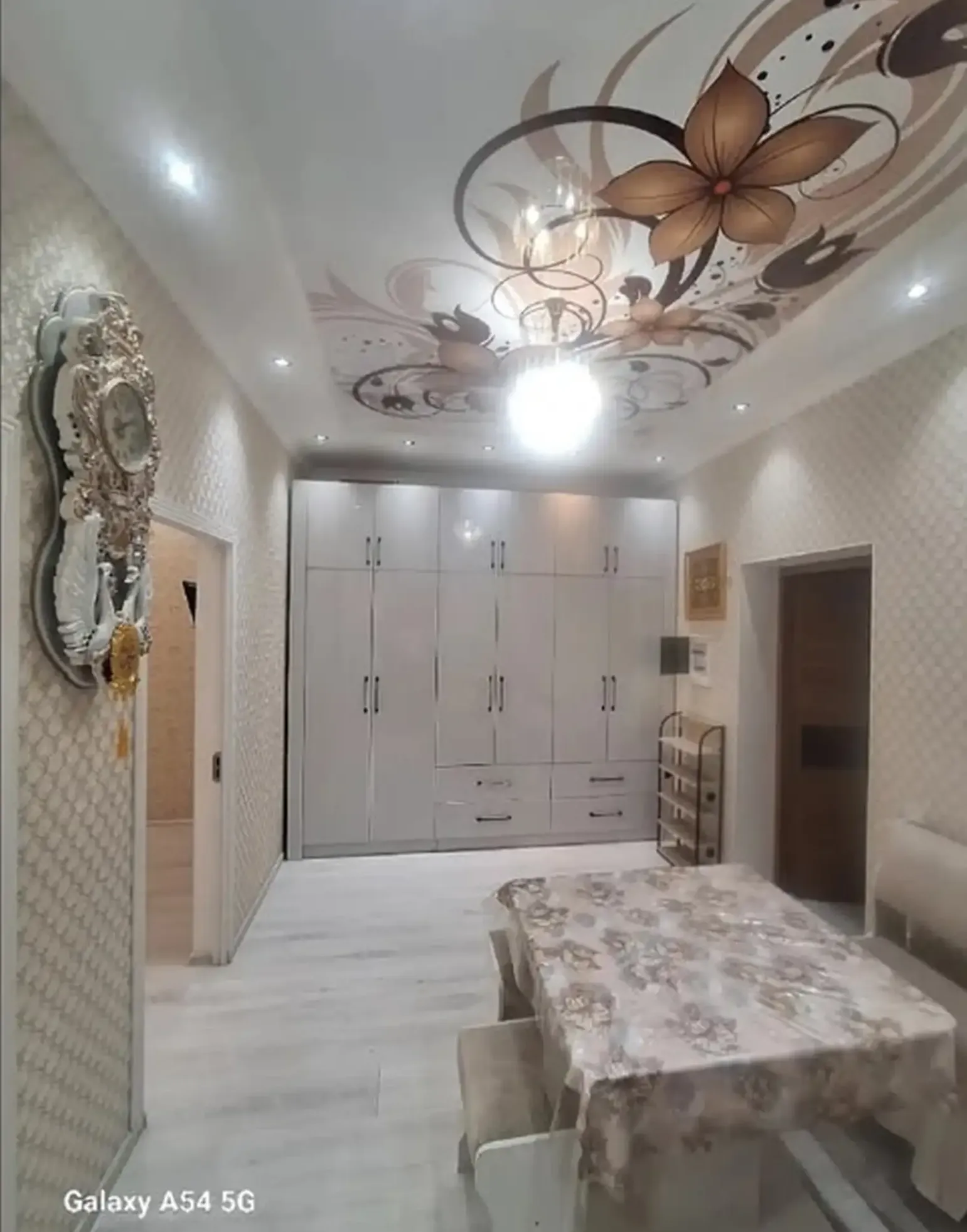 2-комн. квартира, 14 этаж, 64м², Шохмансур