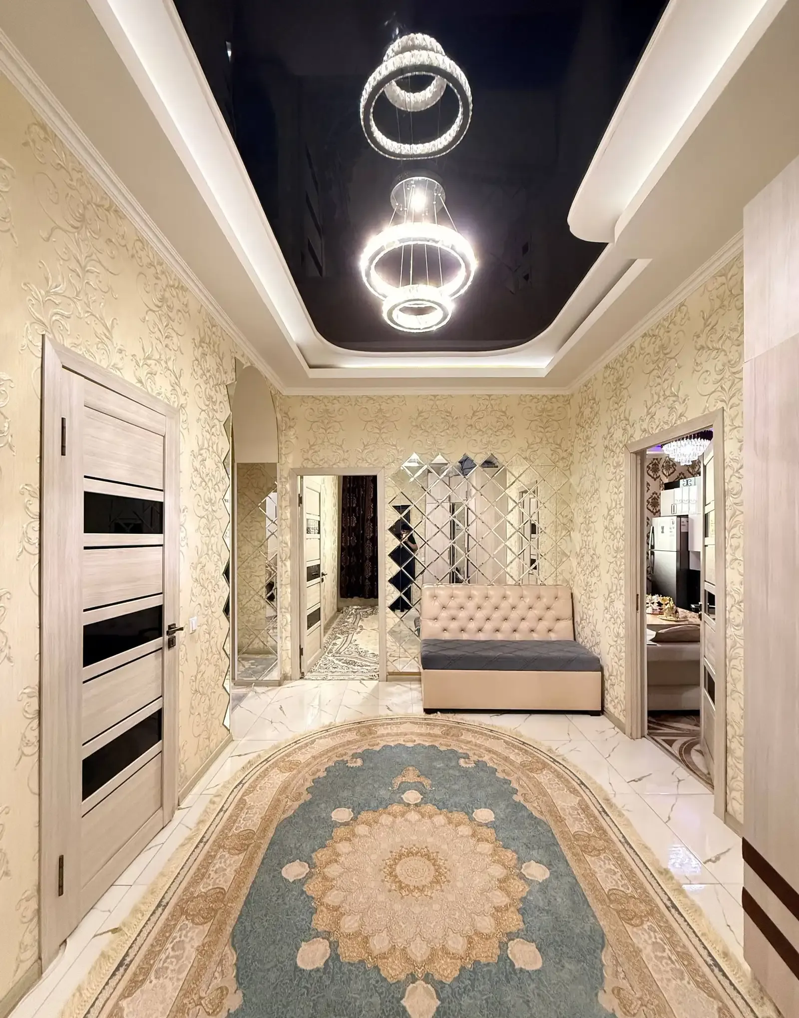 3-комн. квартира, 1 этаж, 85 м²,   102мкр