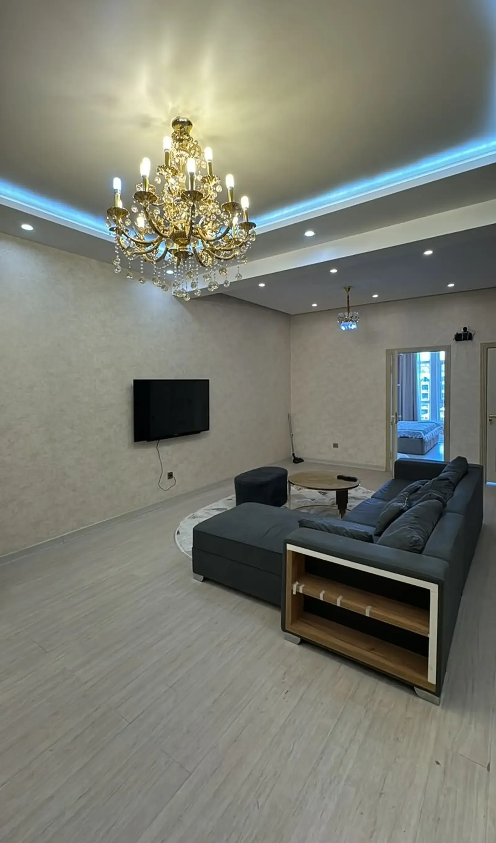 2-комн. квартира, 15 этаж, 90м², Овир