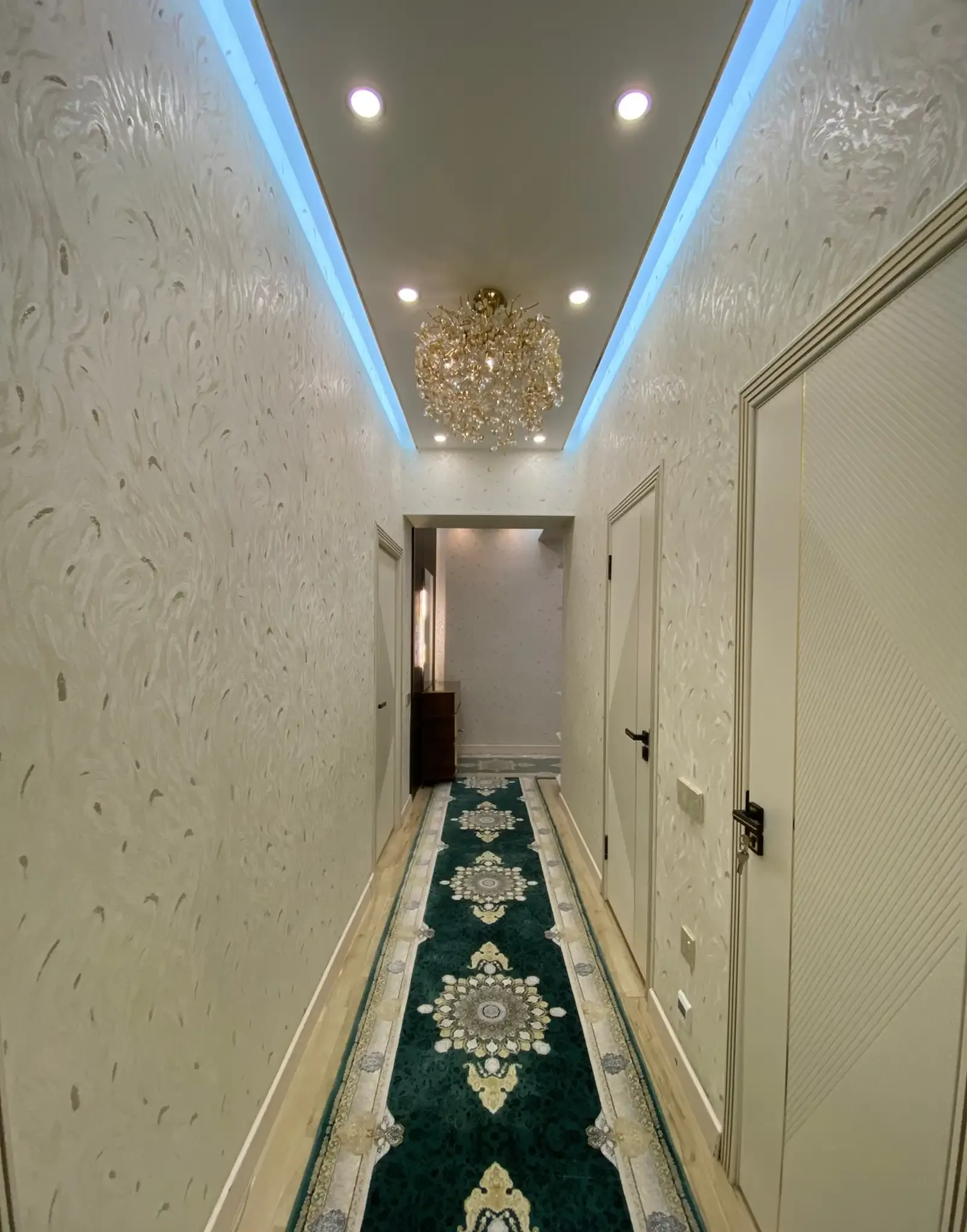 2-комн. квартира, 3 этаж, 77 м², Фирдавси Молодёжный