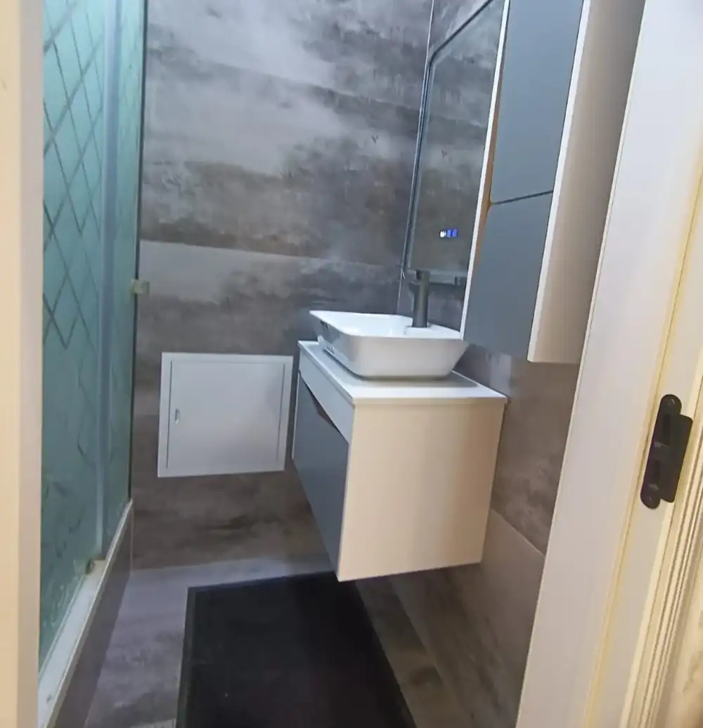 2-комн. квартира, 11 этаж, 80м², Шохмансур, Голубой экран, ру баруи Пайкар