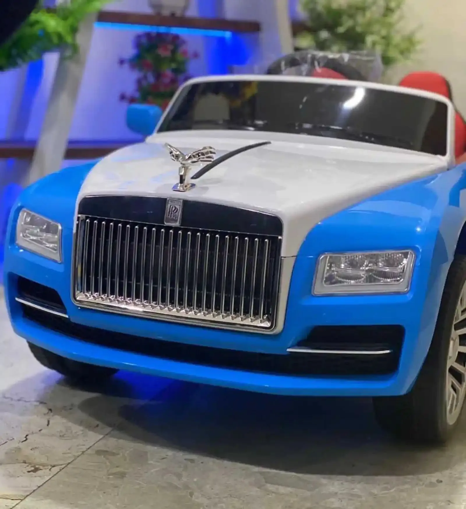 Детский электромобиль