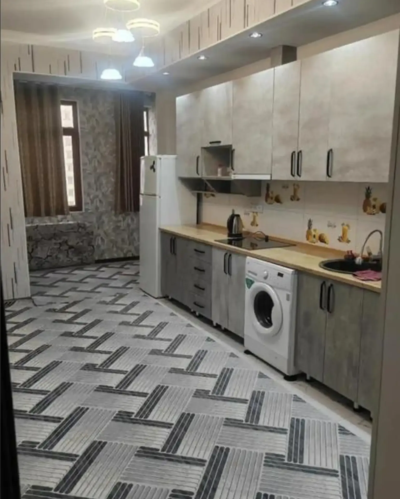 2-комн. квартира, 13 этаж, 92м², Сомони