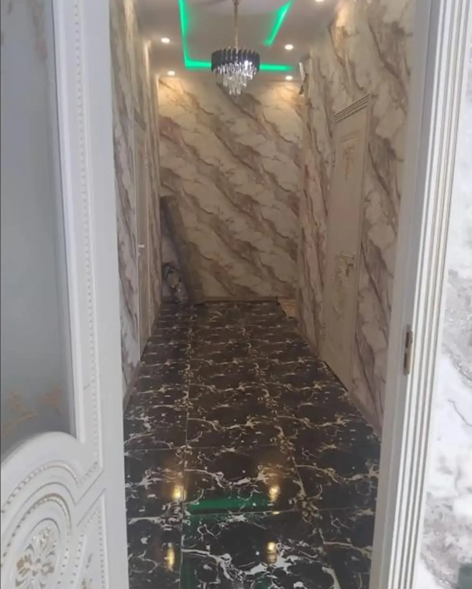 2-комн. квартира, 10 этаж, 67м², Шохмансур