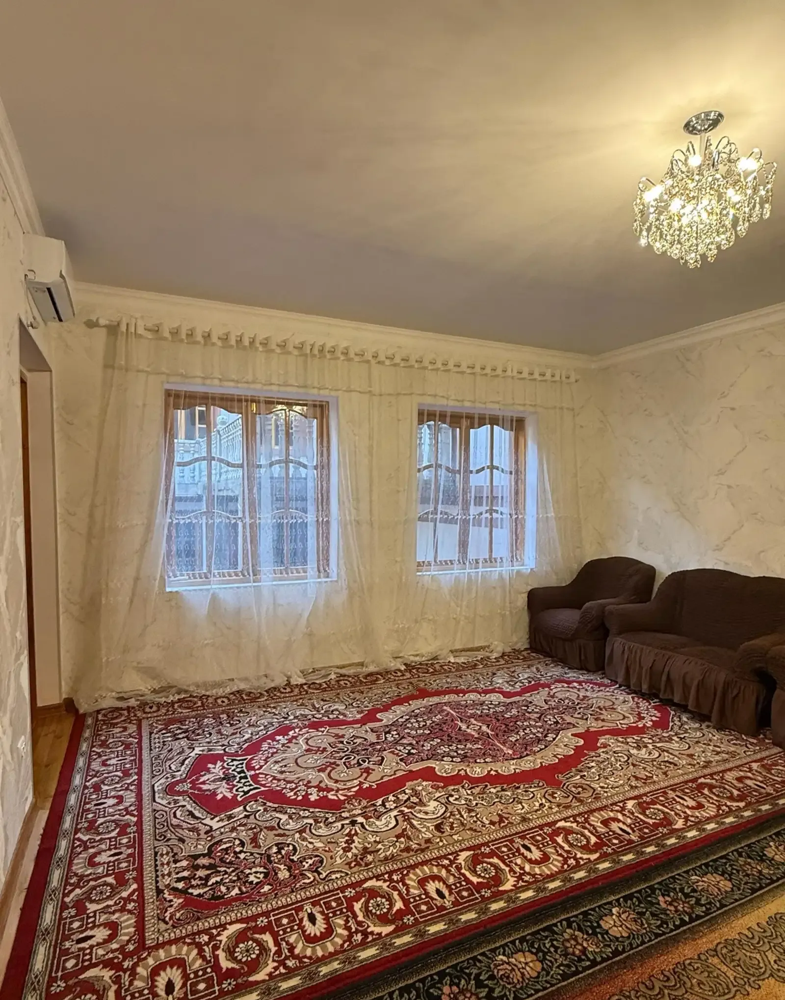 2-этажный, 9 комнатный дом, 350 м², Сизо, Музей М. Турсунзода