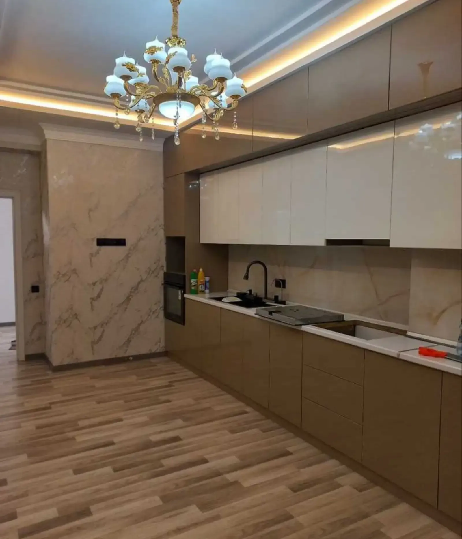 2-комн. квартира, 15 этаж, 90 м², Шохмансур