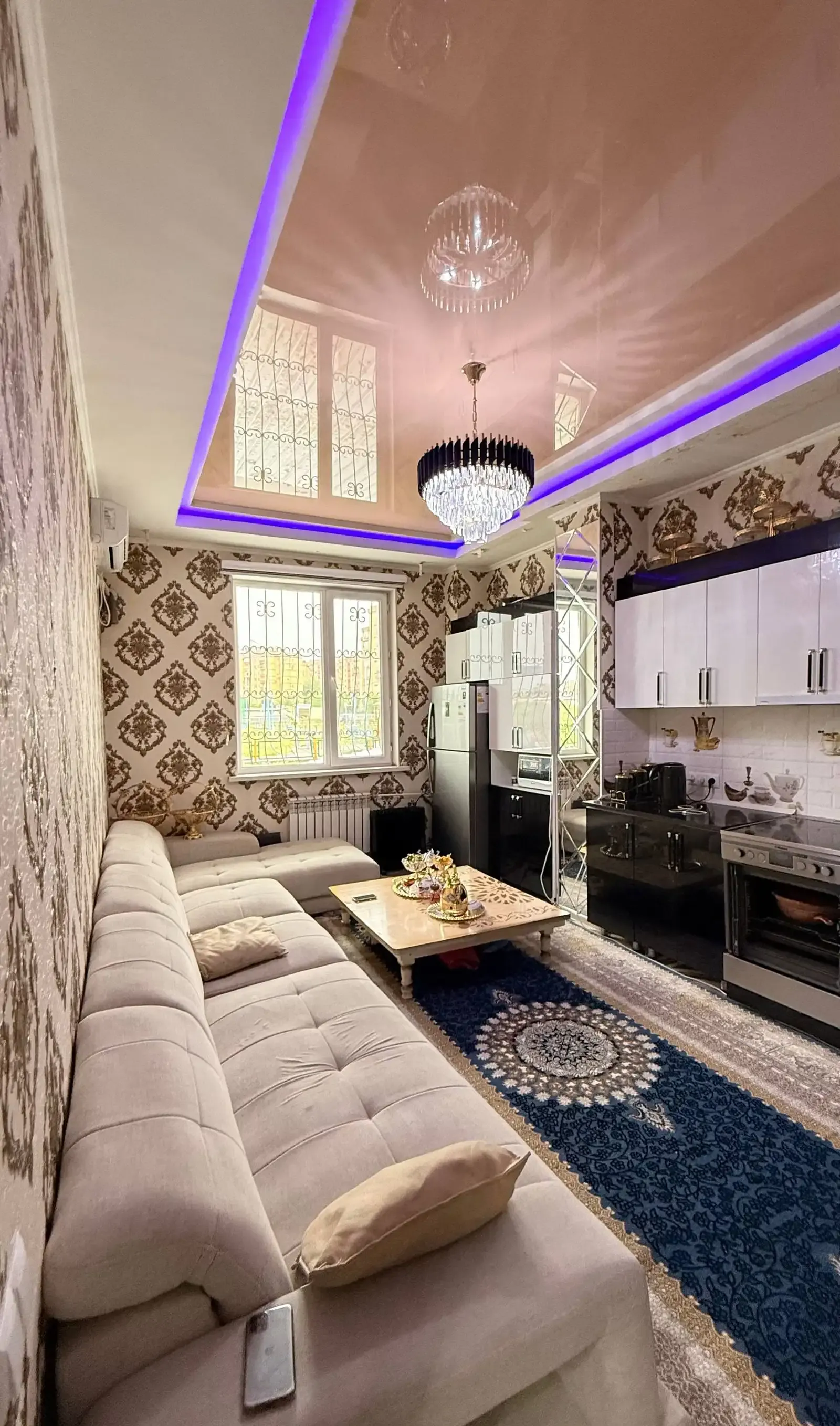 3-комн. квартира, 1 этаж, 85 м²,   102мкр