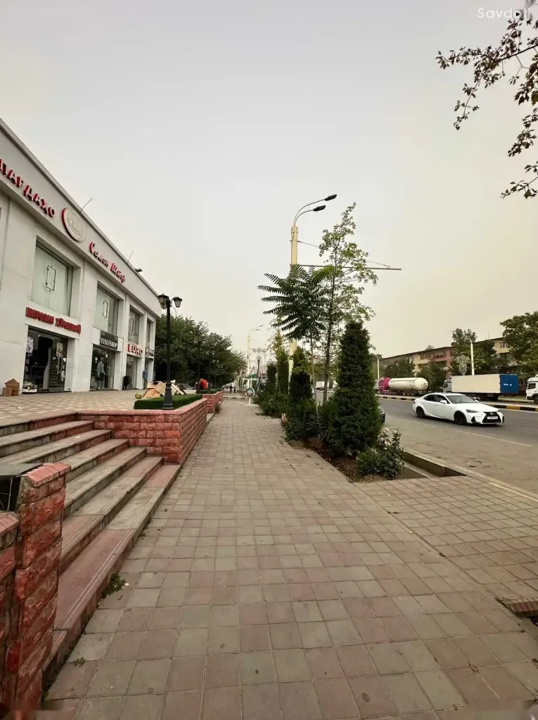 Помещение под свободное назначение, 720м², Проспект Саади Шерози 67/1, Сино
