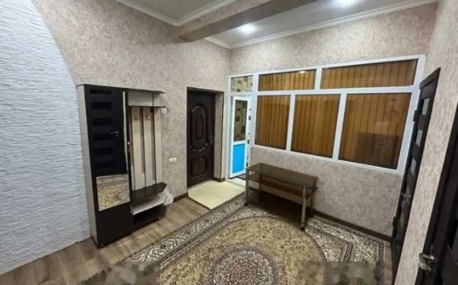 2-комн. квартира, 10 этаж, 60м², голубой экран