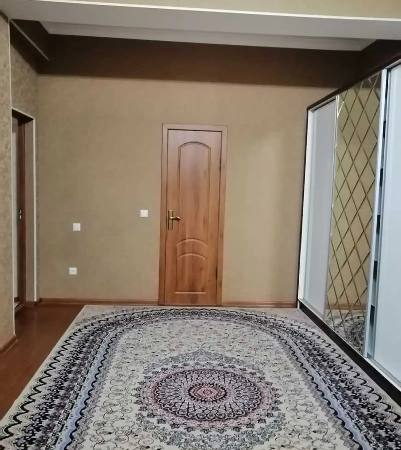 2-комн. квартира, 9 этаж, 105м², шоҳмансур
