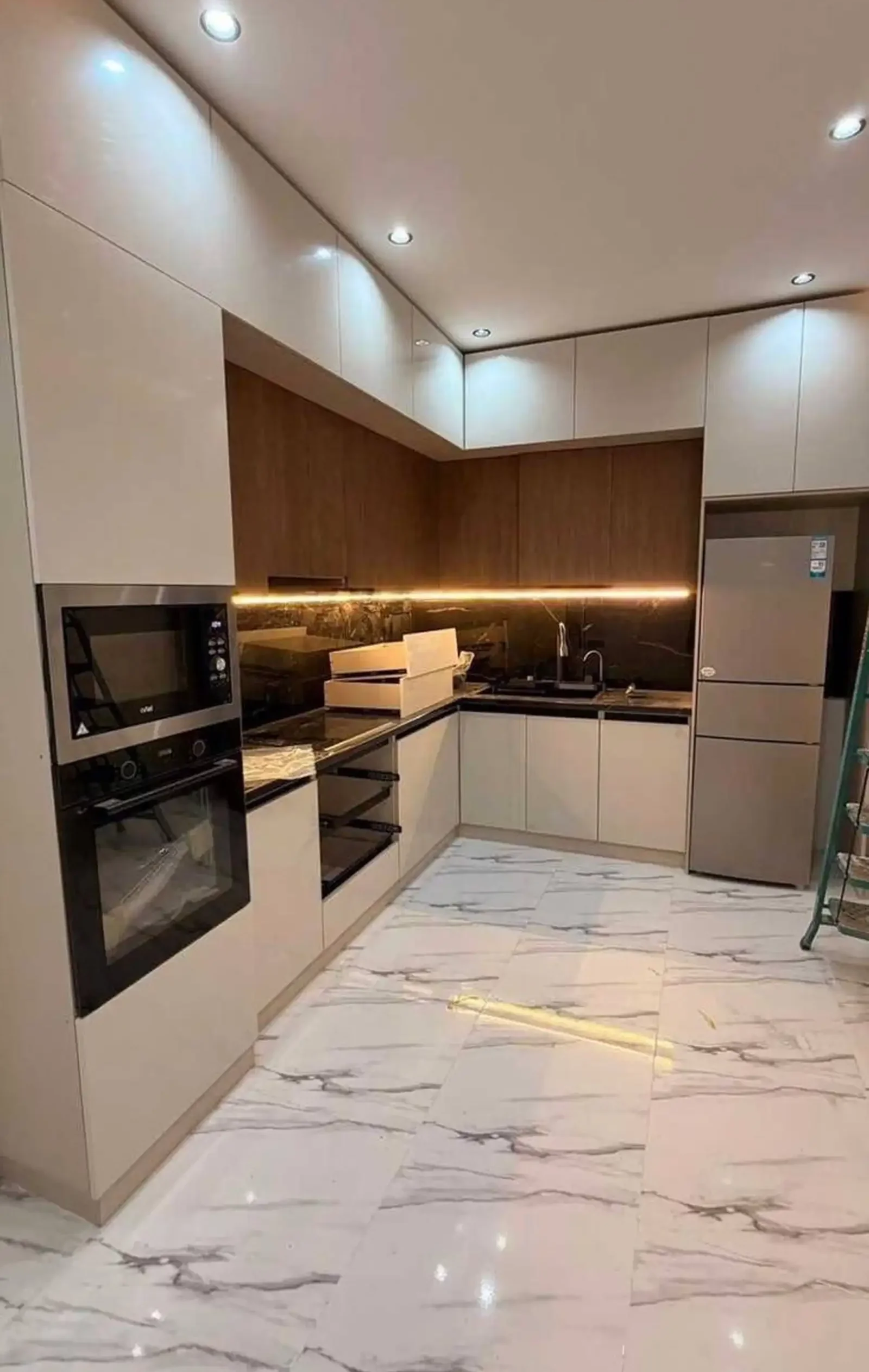 4-комн. квартира, 13 этаж, 91 м², Сино