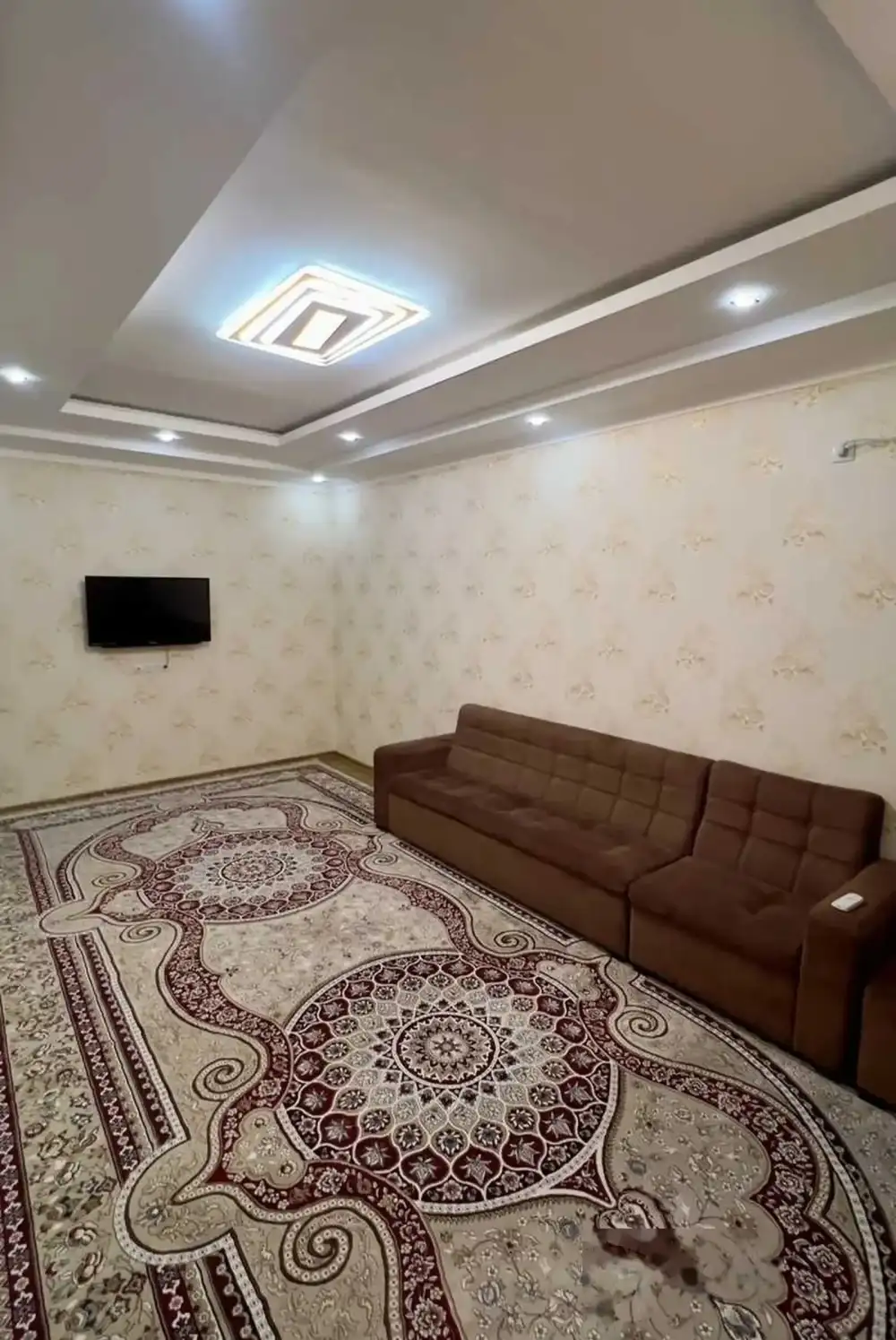 2-комн. квартира, 2 этаж, 65м², Шохмансур