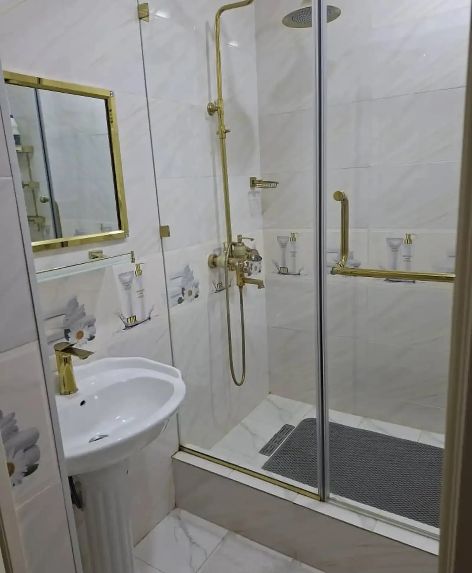 2-комн. квартира, 2 этаж, 60м², Дом КФС