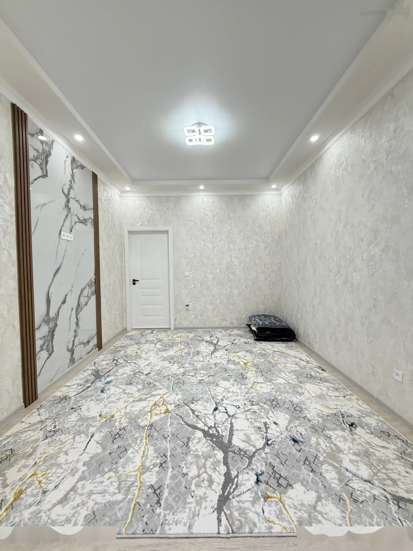 2-комн. квартира, Цокольный этаж, 68 м², 8 мкр — фото 8