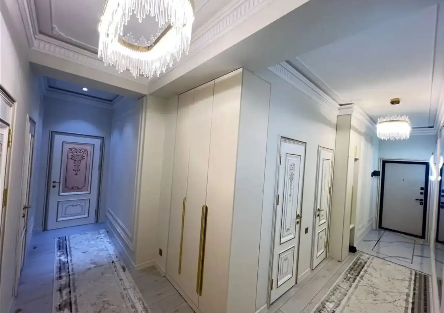 2-комн. квартира, 10 этаж, 82м², шоҳмансур