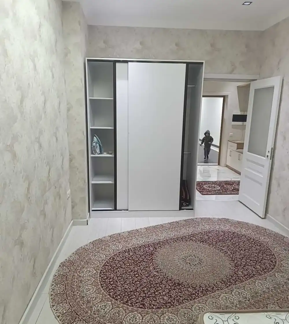 2-комн. квартира, 14 этаж, 60м², Шохмансур, ру ба руи Гостиница Хилтон, пеши Пайкар Созидания