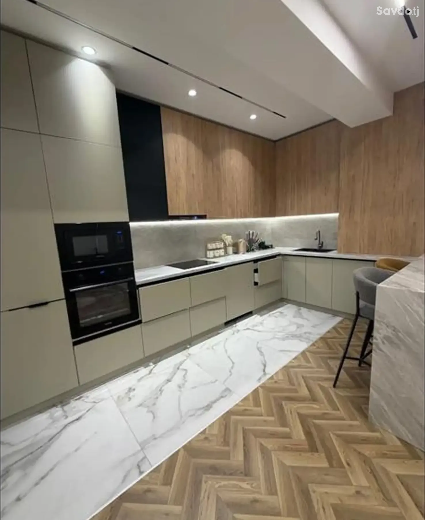 3-комн. квартира, 11 этаж, 120м², Шохмансур