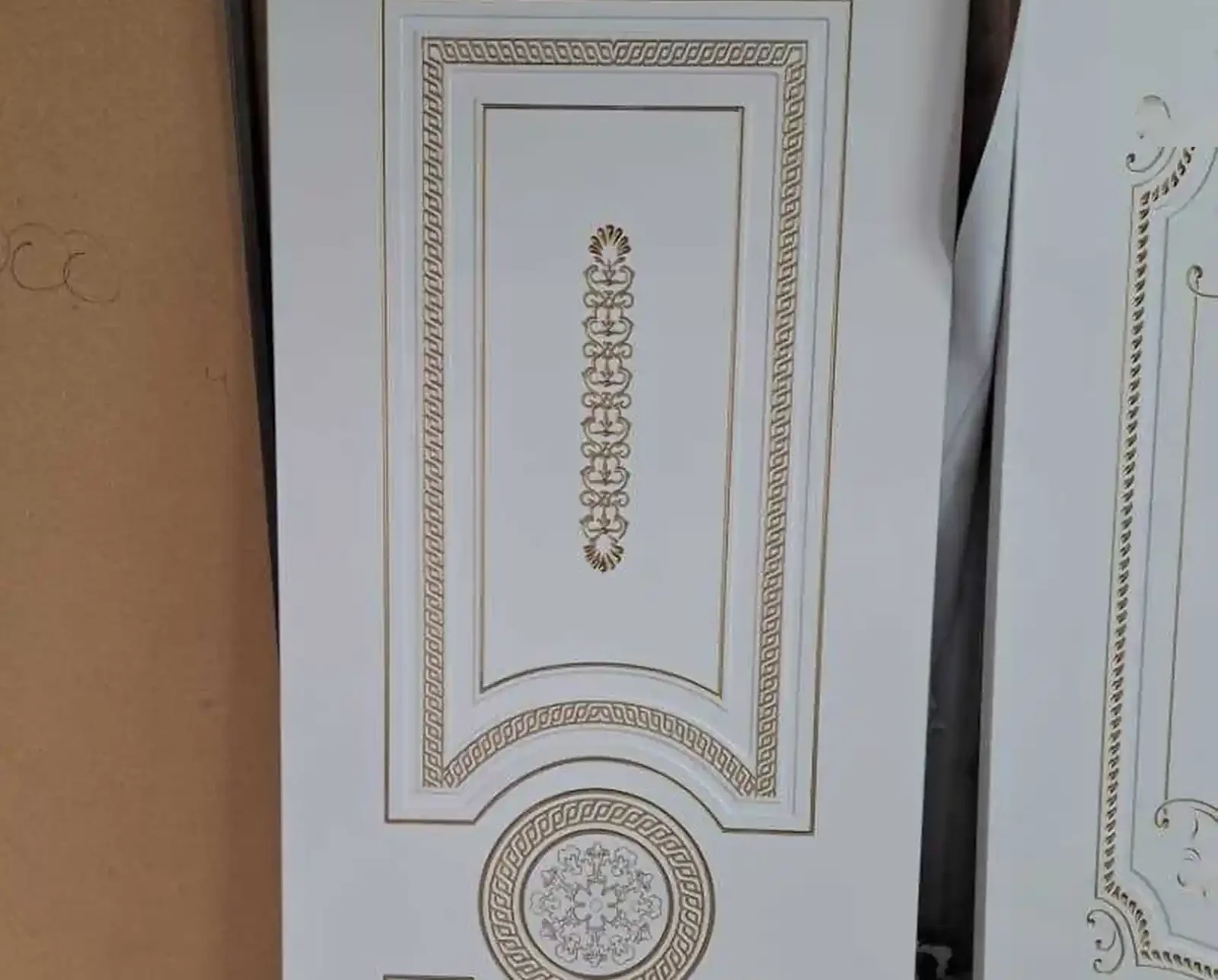 Дверь