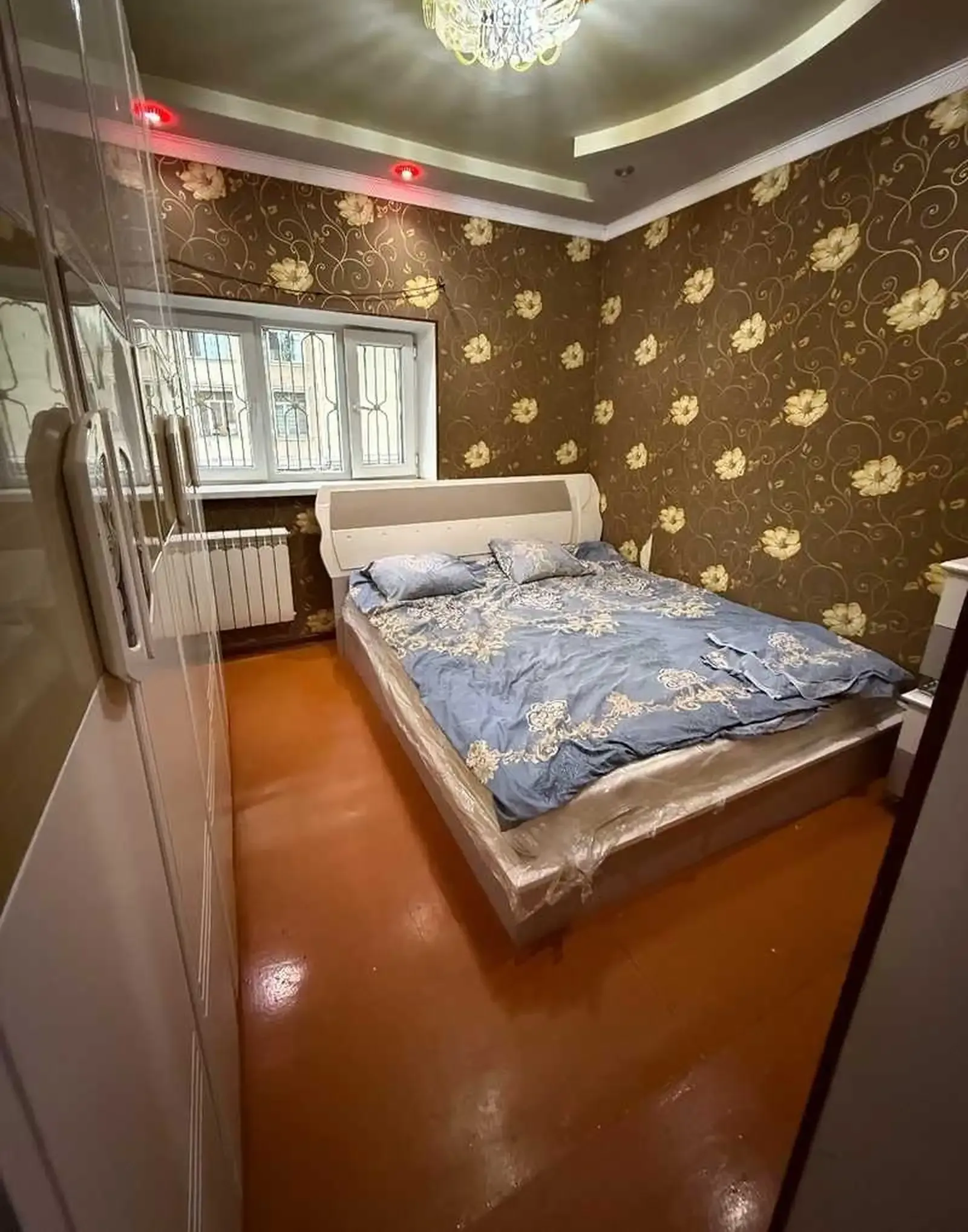 3-комн. квартира, 3 этаж, 80м², Сино