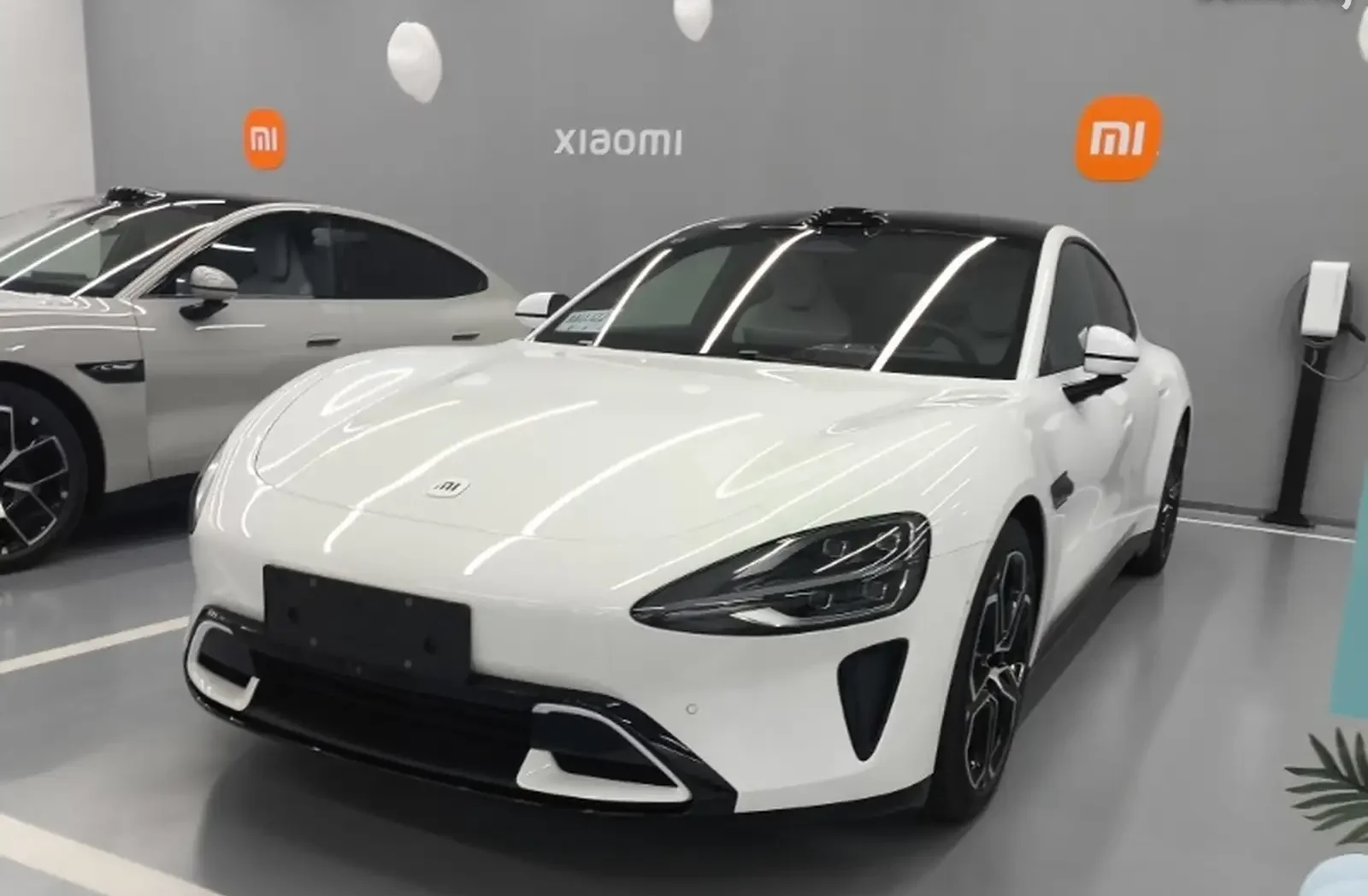 Xiaomi SU7 2025