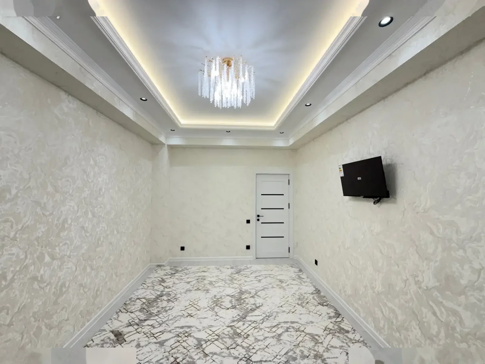 4-комн. квартира, 8 этаж, 93 м², 12 мкр — фото 4