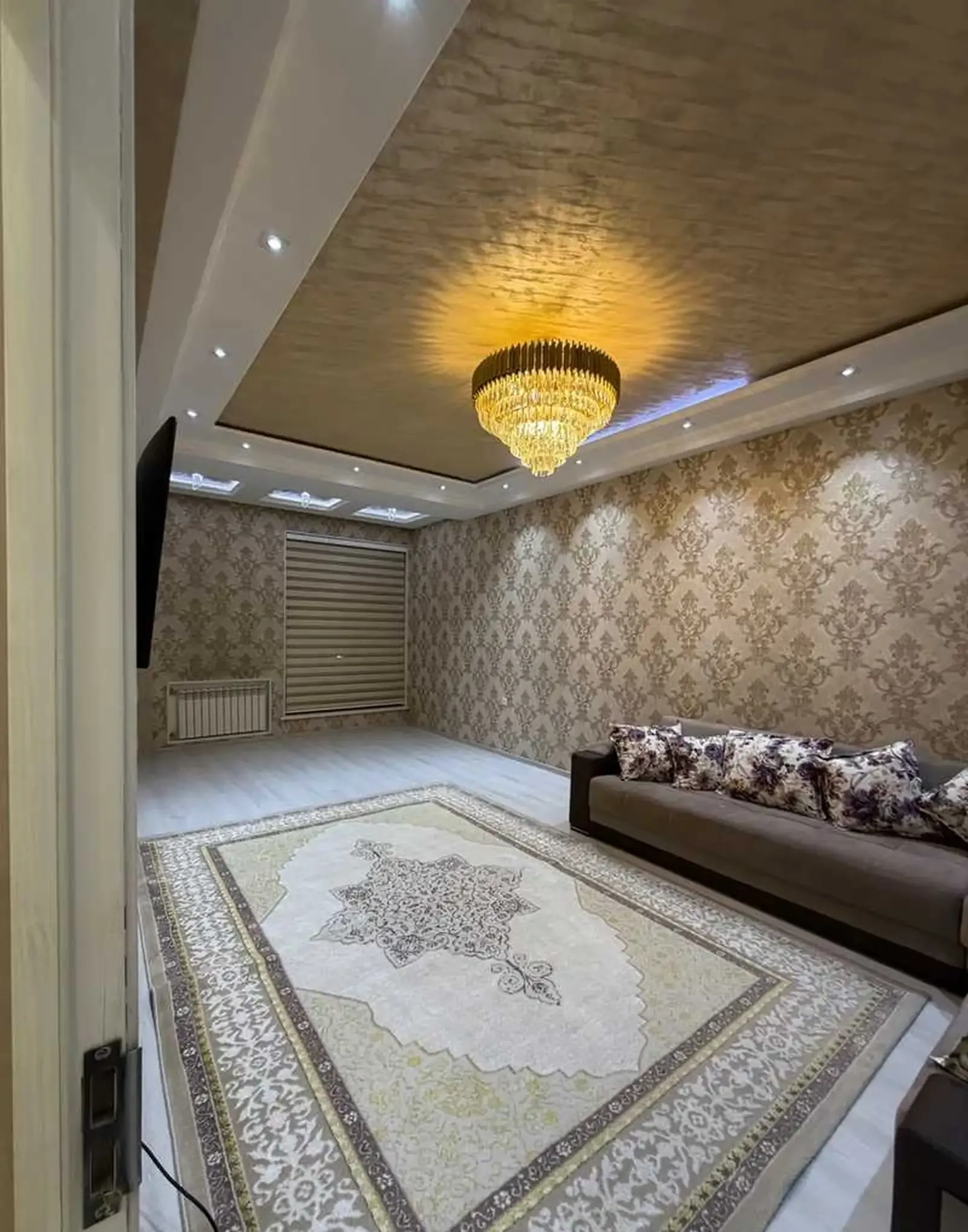 3-комн. квартира, 5 этаж, 96м², Шоҳмансур, Танка