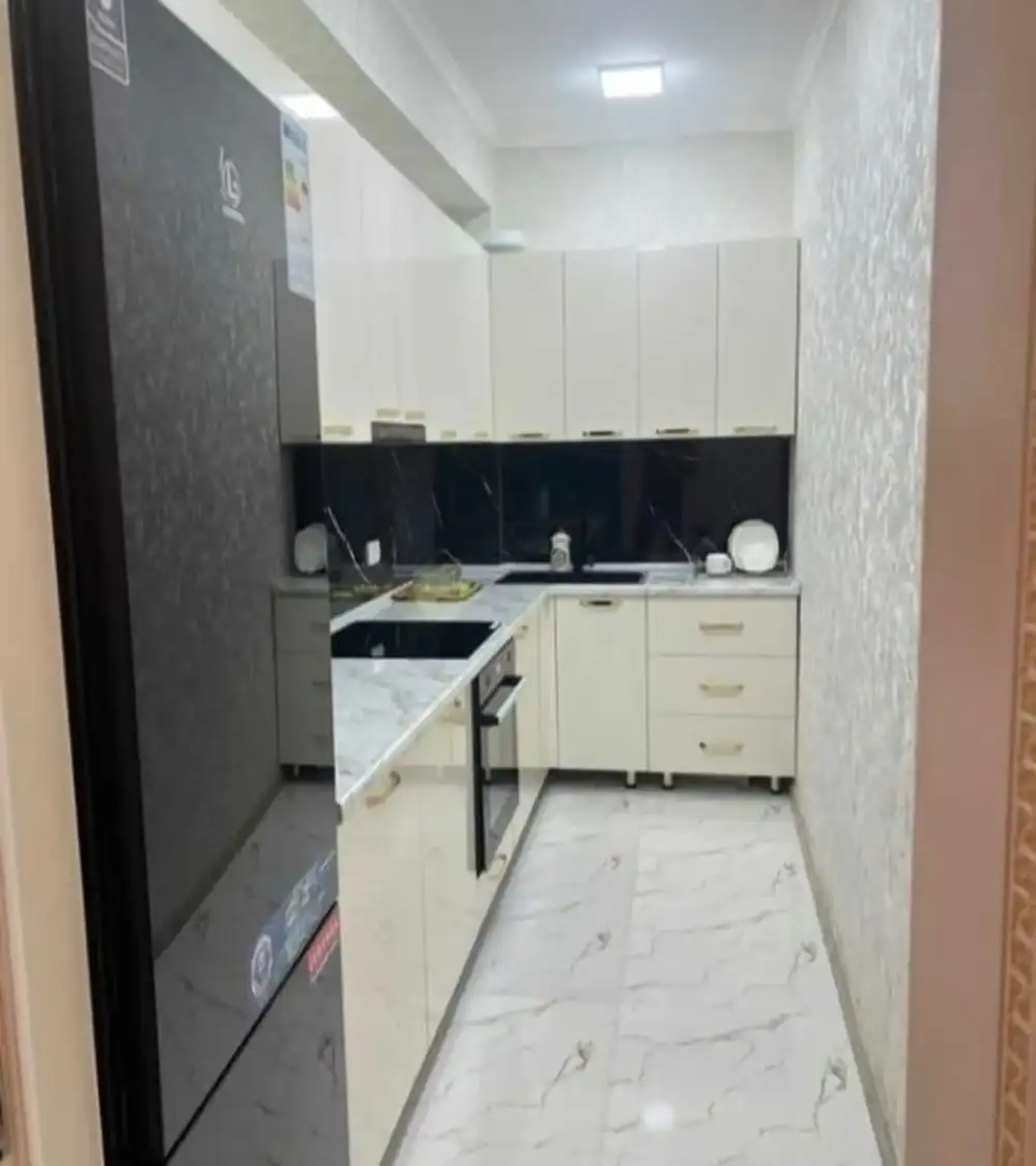 3-комн. квартира, 14 этаж, 92 м², Шохмансур