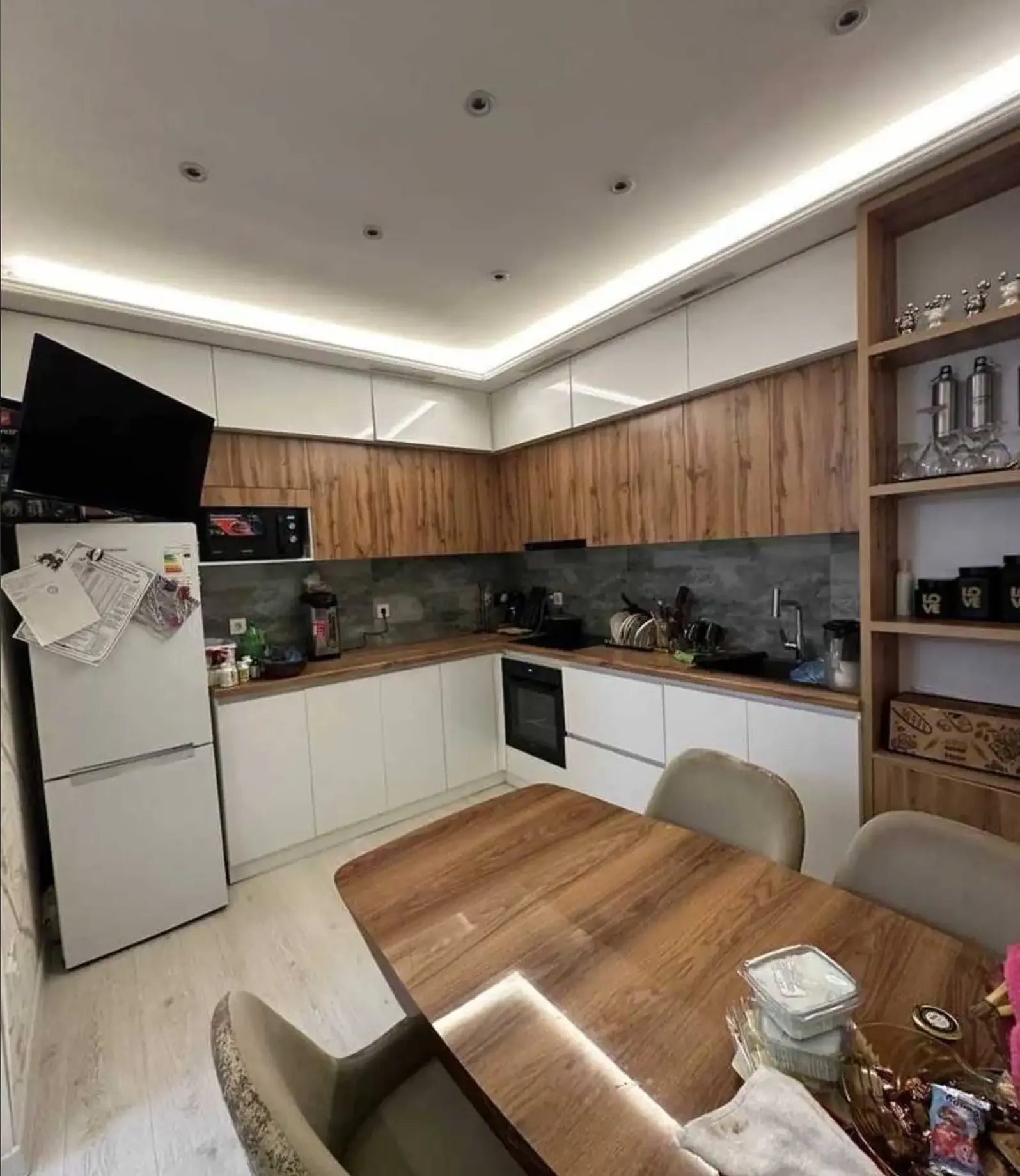 2-комн. квартира, 17 этаж, 70 м², Шохмансур