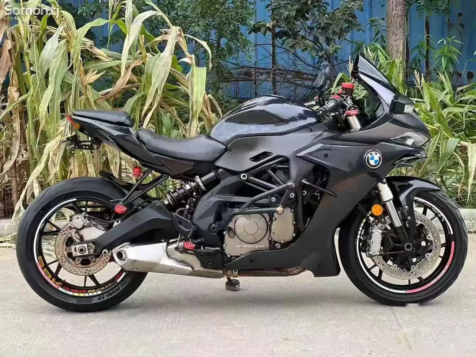 Мотоцикл BMW