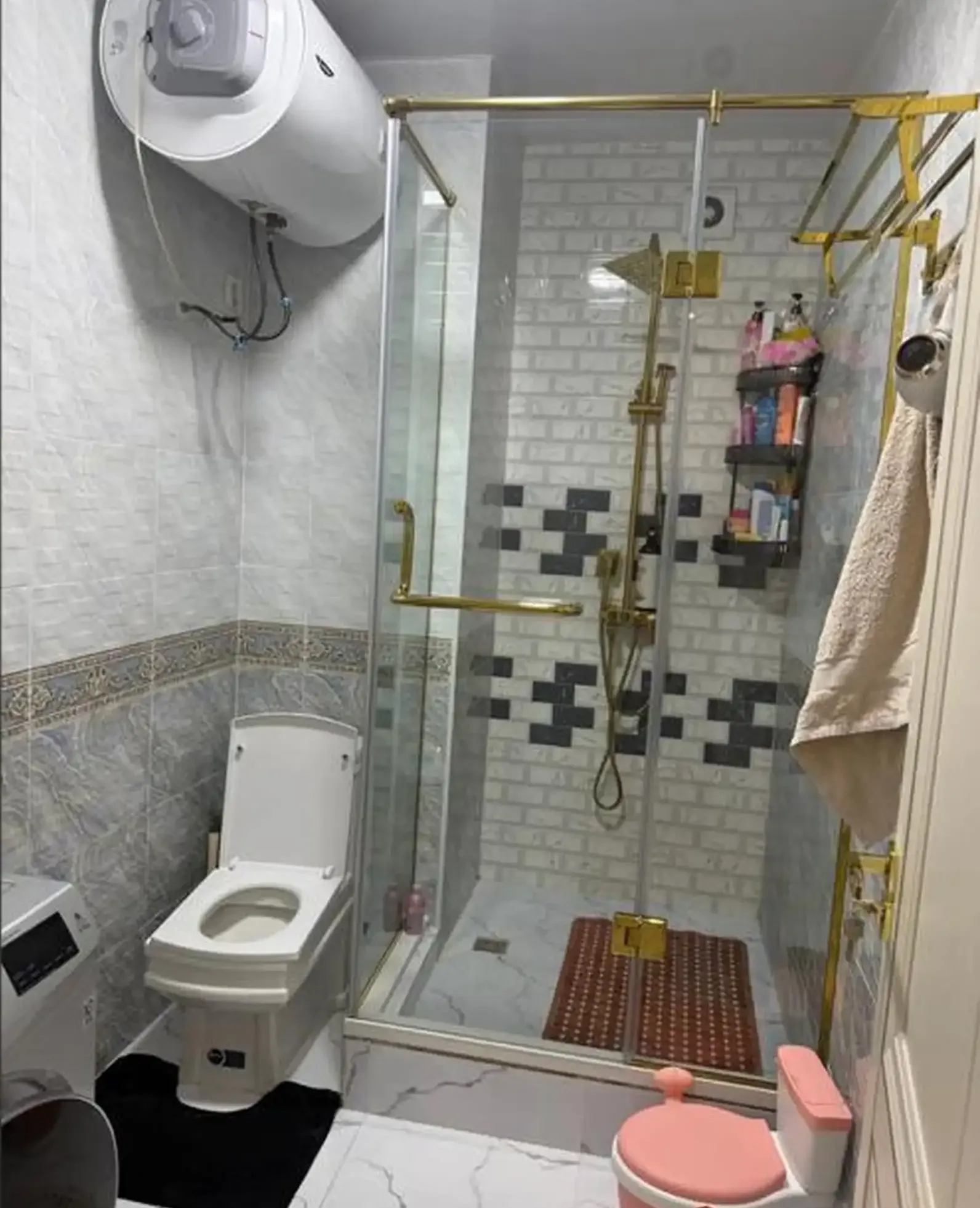 2-комн. квартира, 16 этаж, 70м², Айни 49