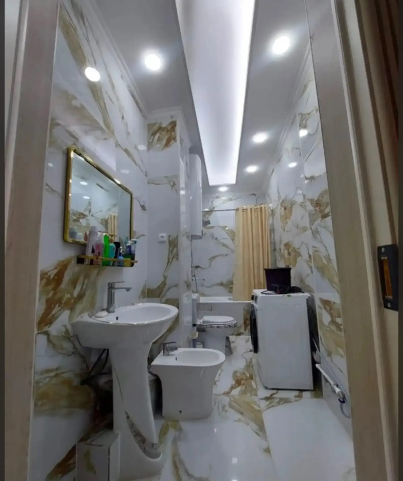 2-комн. квартира, 2 этаж, 76м², Исмоили Сомони
