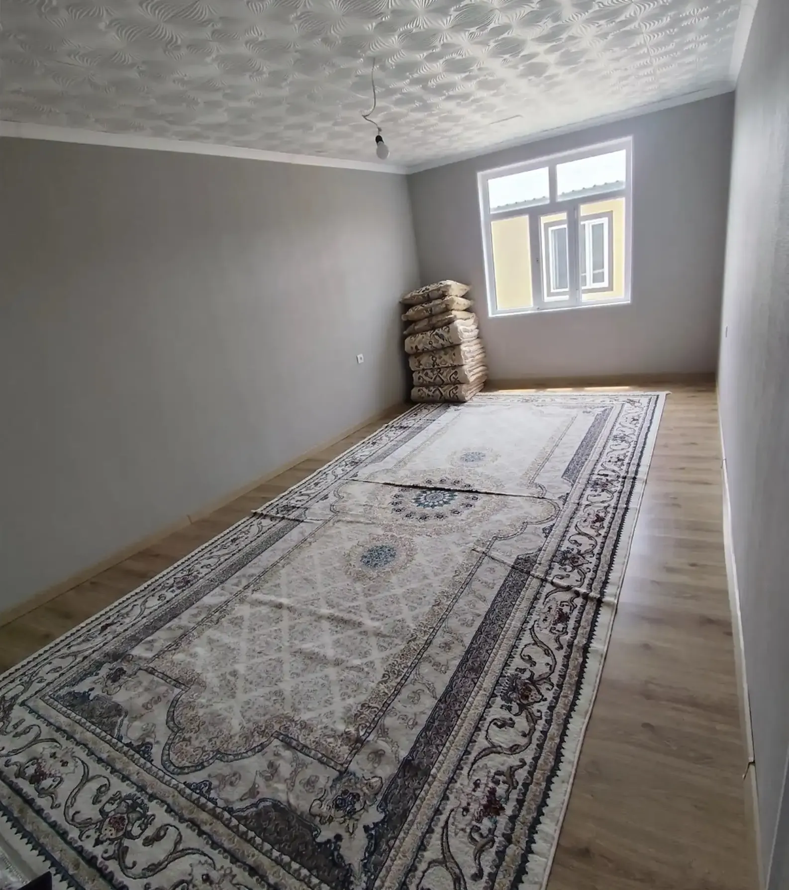 3-комн. квартира, 2 этаж, 90м², шохмансур