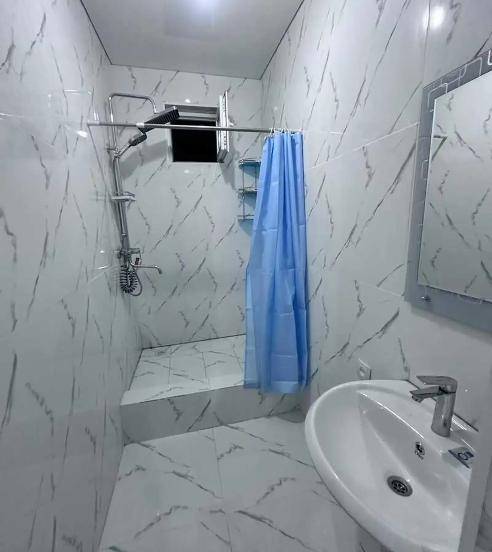 4-комн. квартира, 2 этаж, 100м², Сино