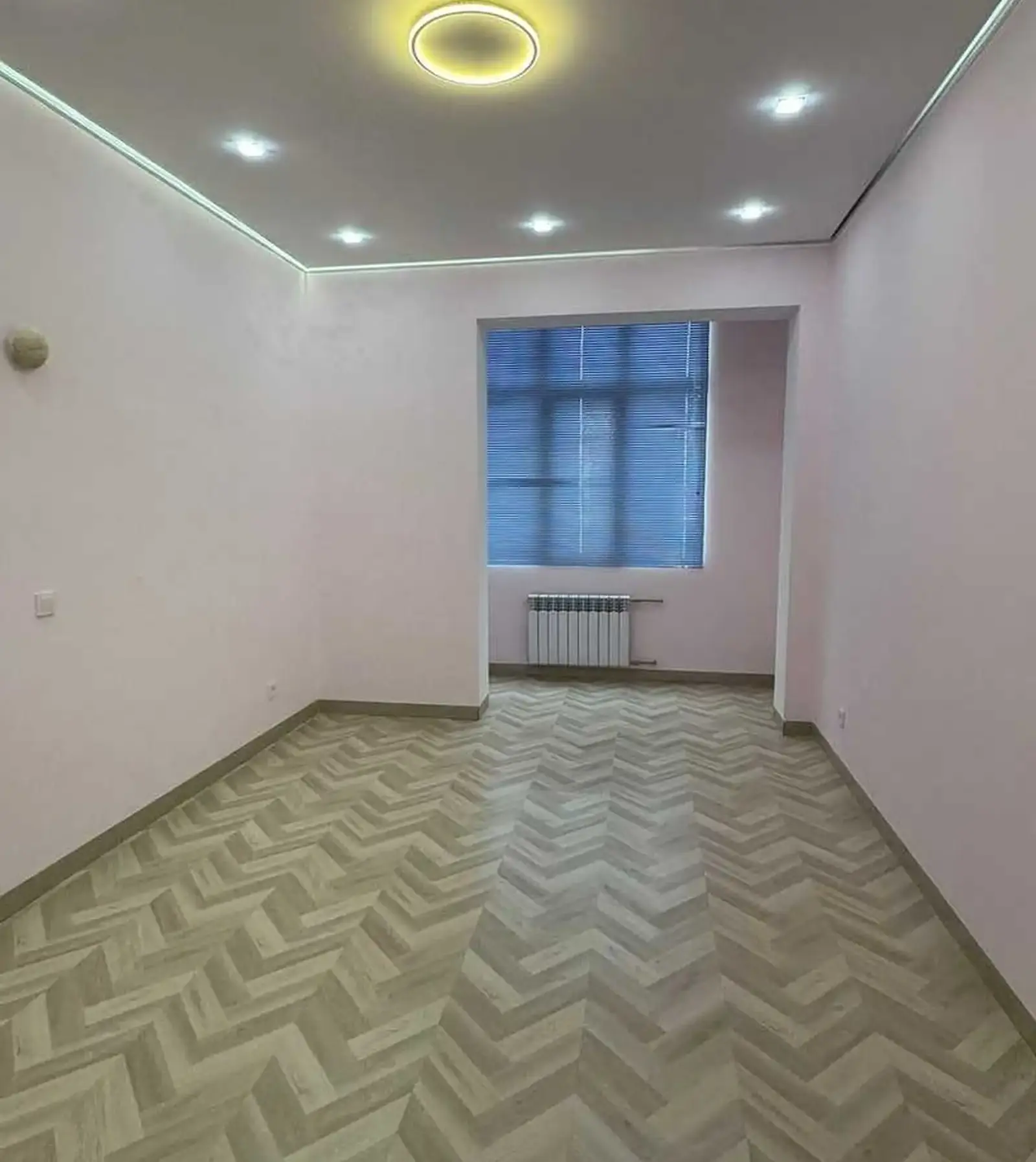 4-комн. квартира, 12 этаж, 145м², Славянский Университет пушкина Аптекаи